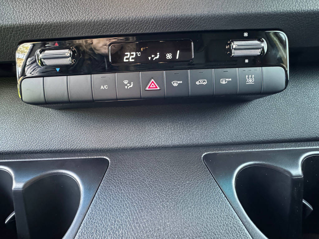 MERCEDES-BENZ eSprinter 320 Kasten Pro Worker 3665 S 81 kWh-image-13