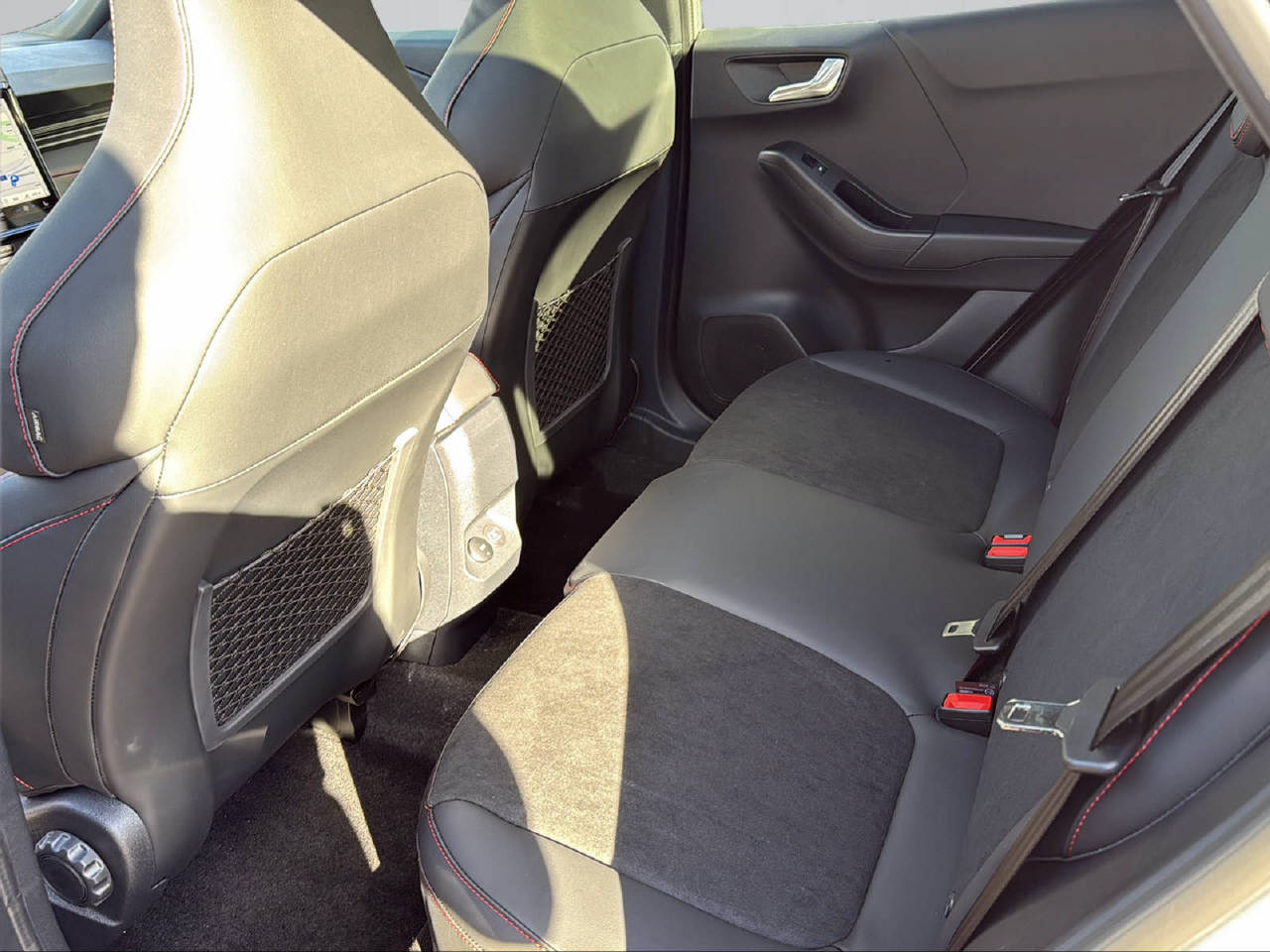 FORD Puma 1.0 EcoB Hybrid 160 ST-image-11
