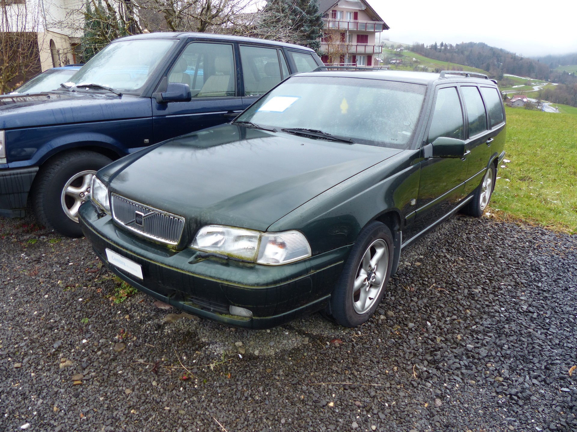 VOLVO V70 2.5 LPT AWD-showroom-element-2