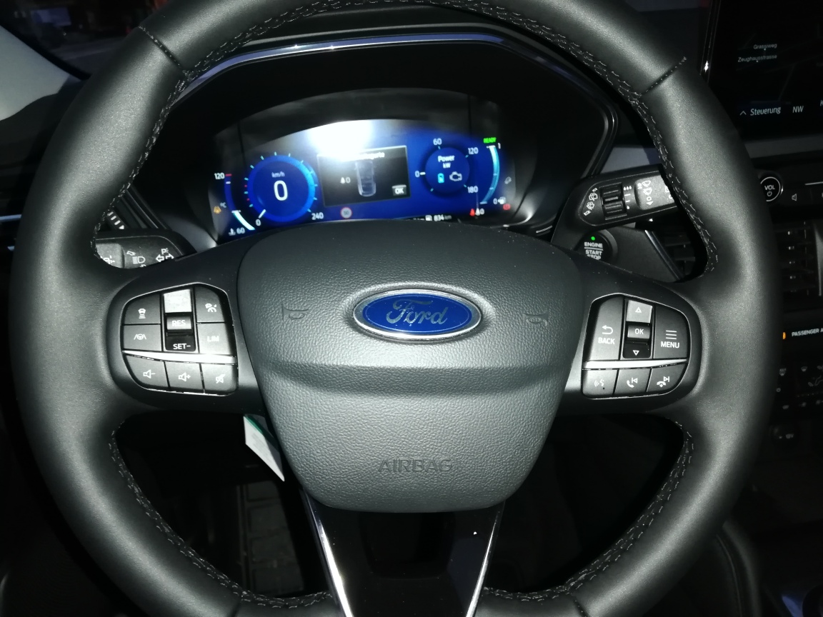 FORD Kuga (A) 2.5 Plug-in Hybrid Titanium-image-23