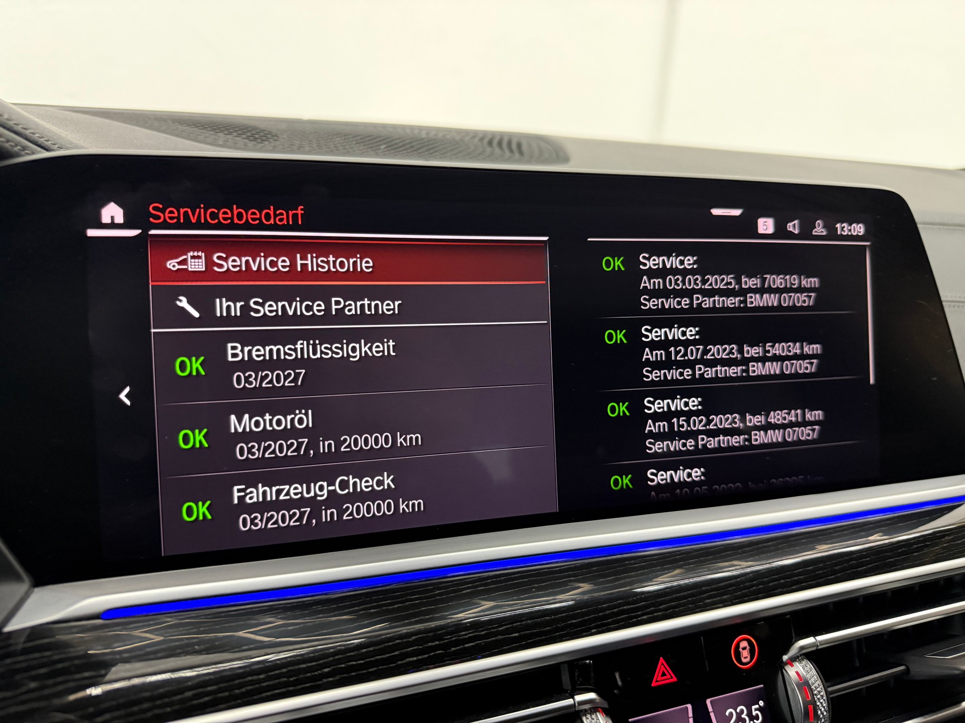 BMW X7 xDrive M50i Steptronic-image-24