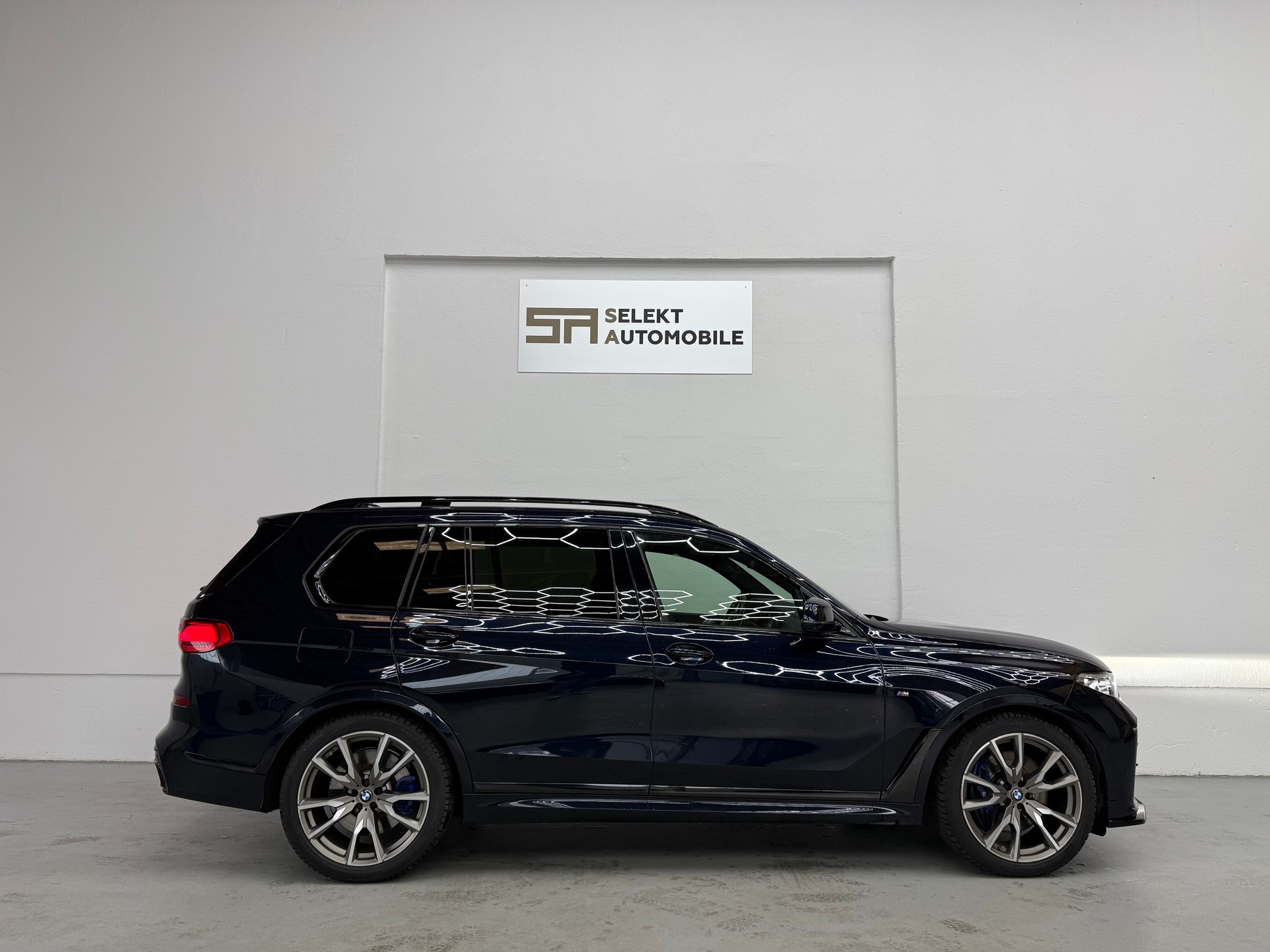 BMW X7 xDrive M50i Steptronic-image-6