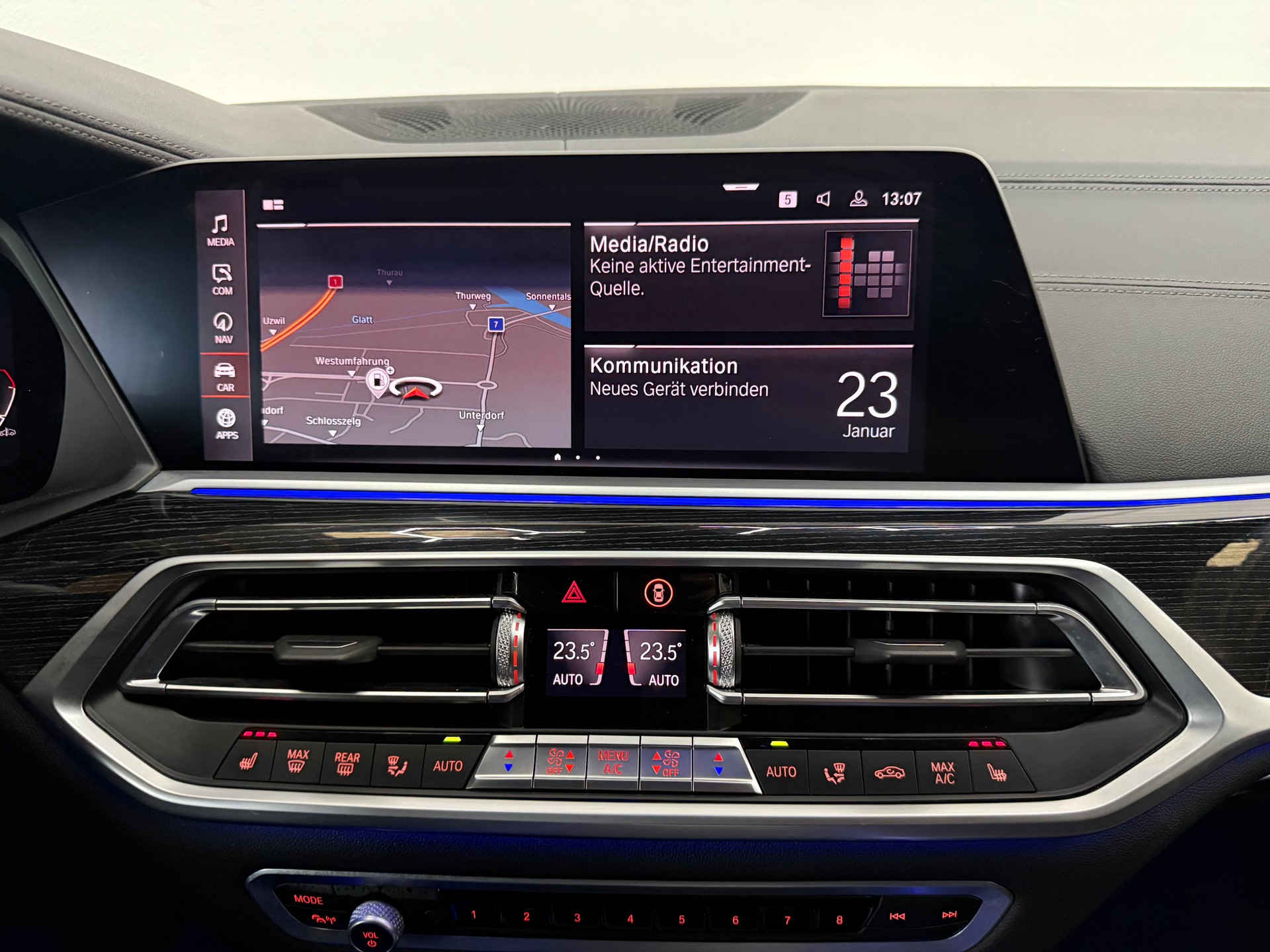 BMW X7 xDrive M50i Steptronic-image-18