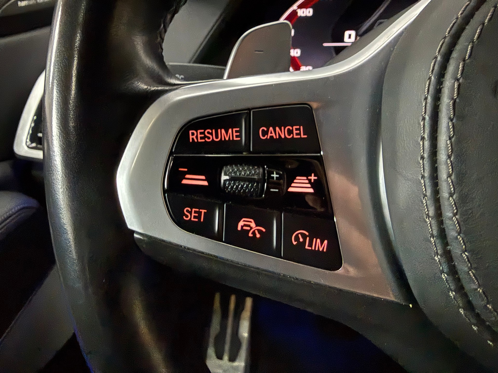 BMW X7 xDrive M50i Steptronic-image-15