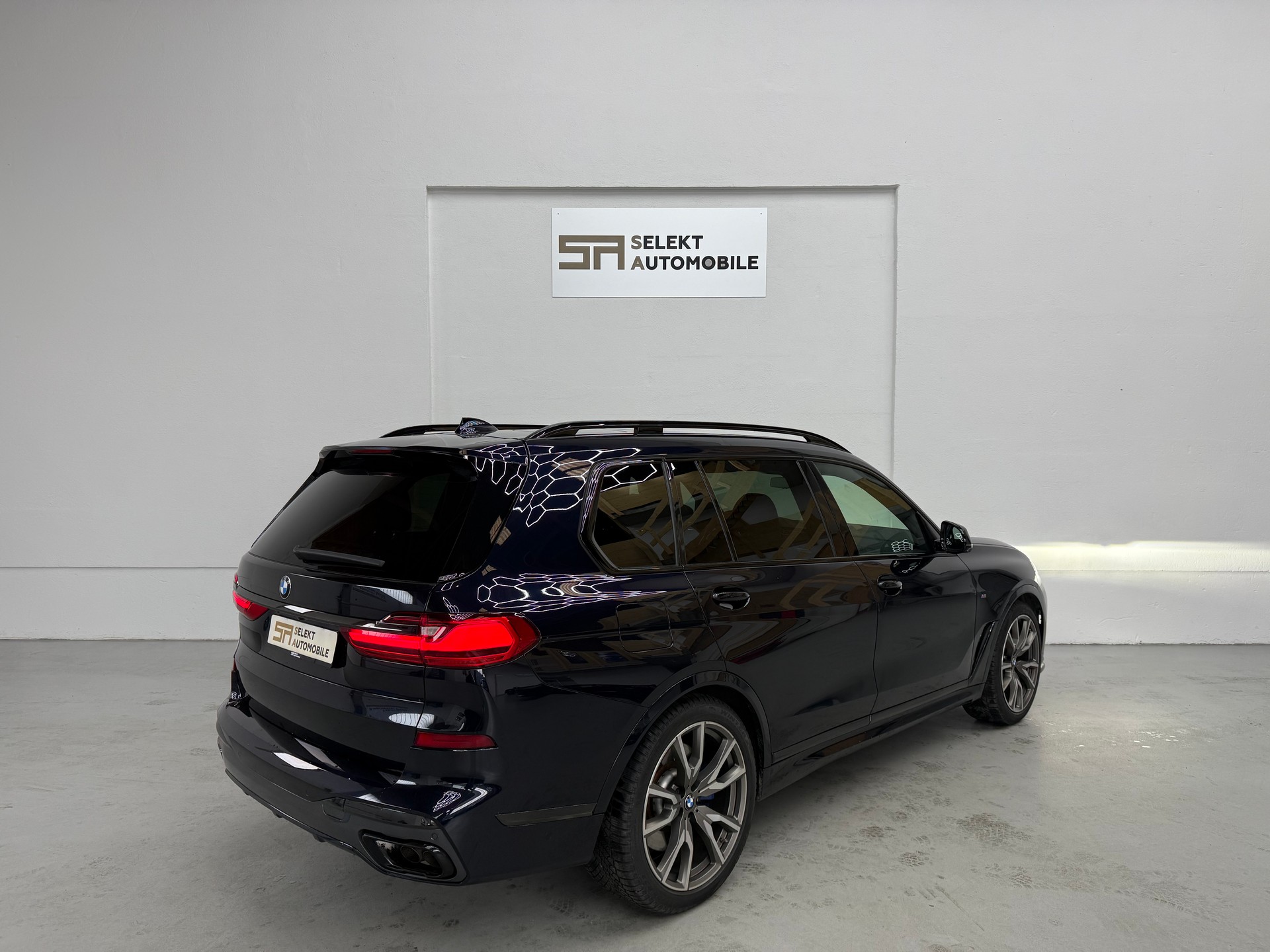 BMW X7 xDrive M50i Steptronic-image-5