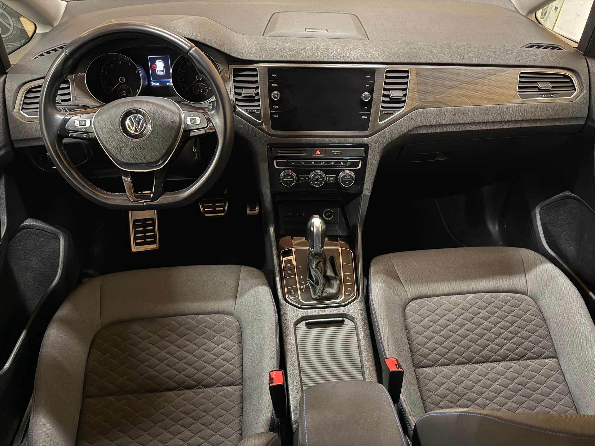 VW Golf Sportsvan 1.5 TSI EVO Comfortline DSG-image-8