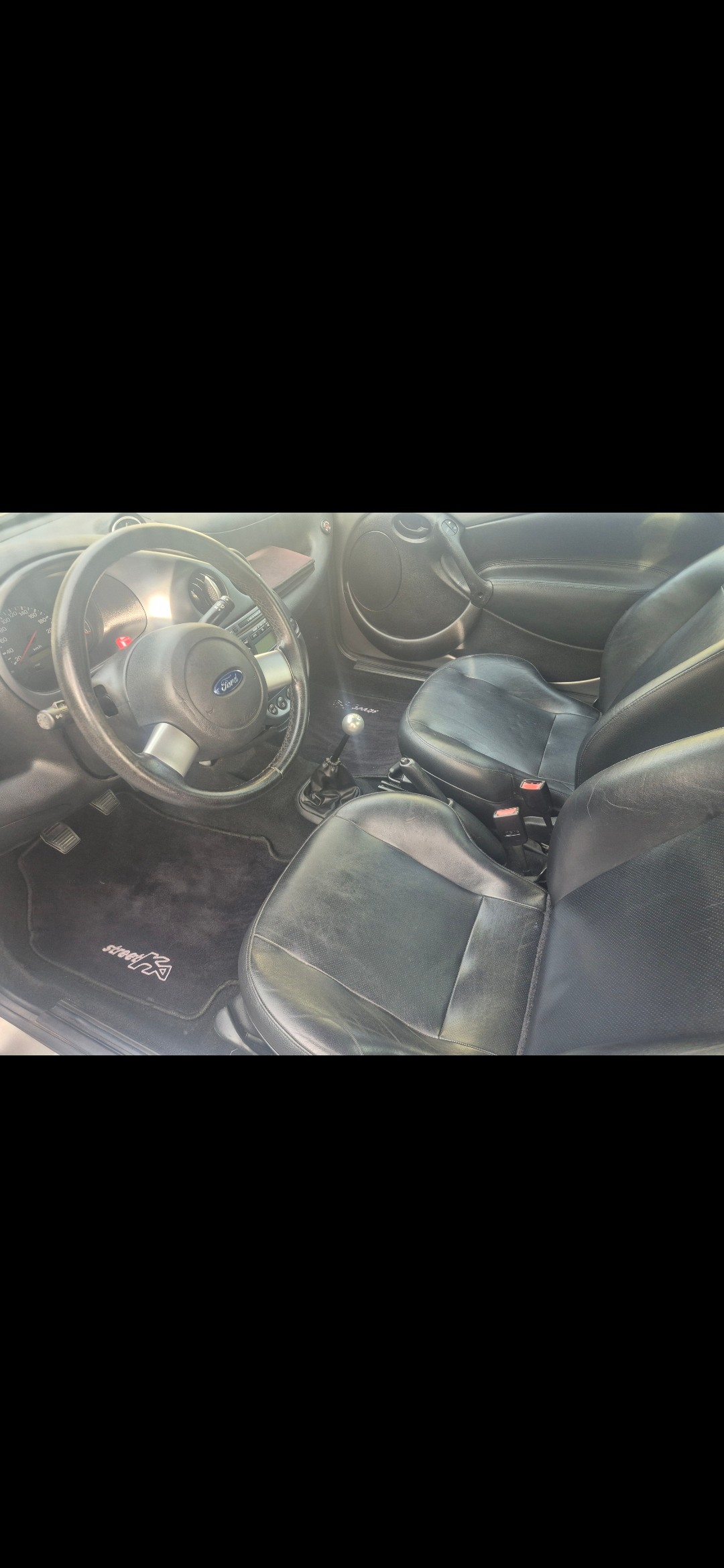 FORD Streetka 1.6 (Luxury)-image-12