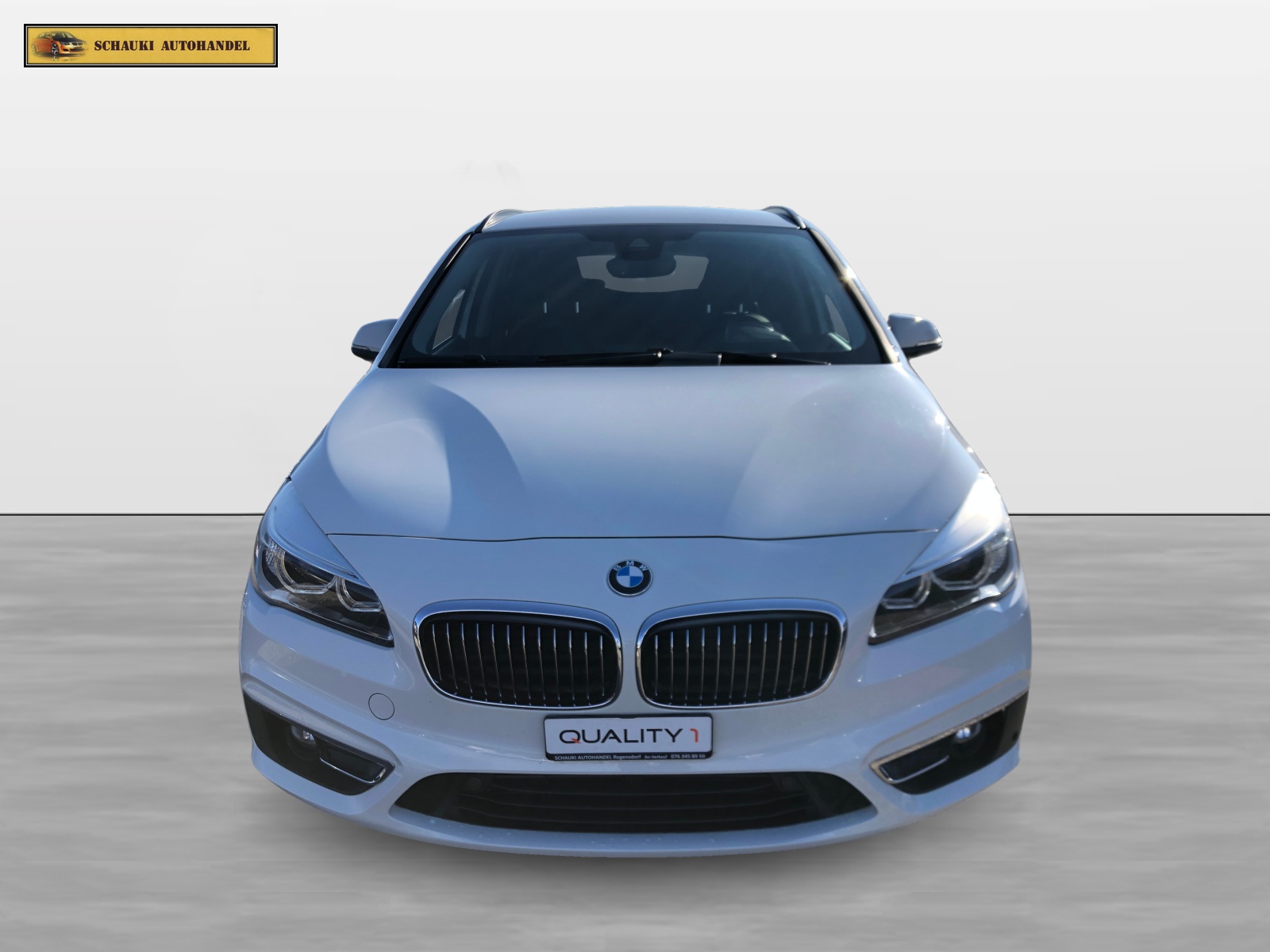 BMW 225i xDrive Active Tourer M-SPORT Steptronic-showroom-element-1
