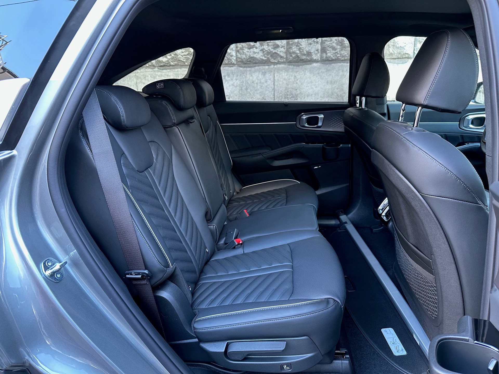 KIA Sorento 1.6 T-GDi HEV 7P Style-image-11