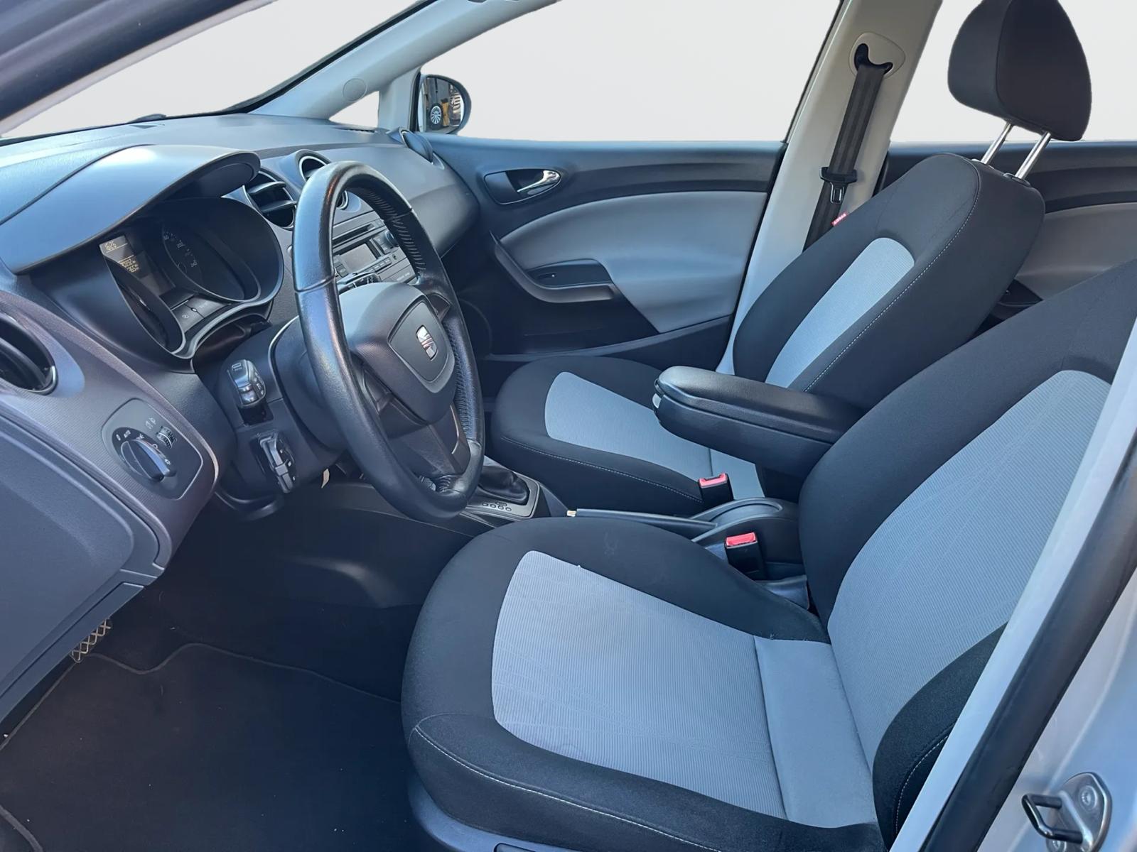 SEAT Ibiza 1.2 TSI Style DSG-image-9