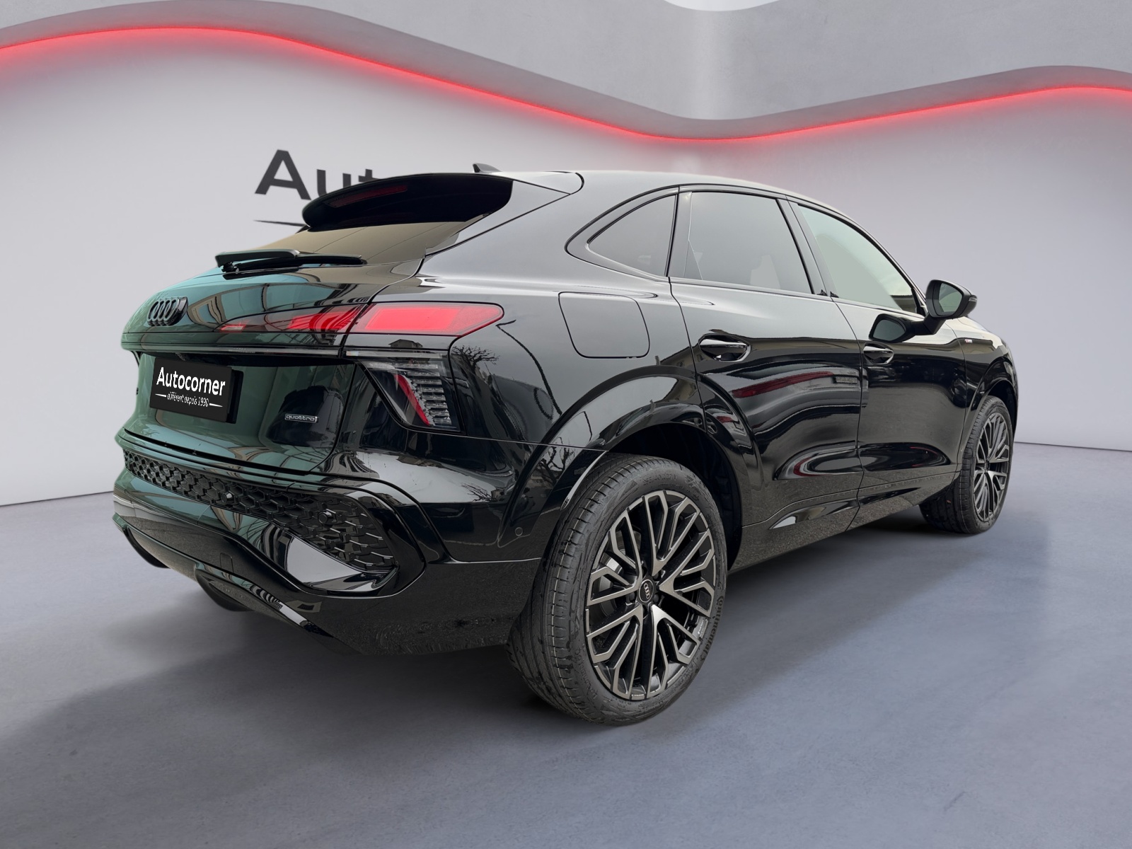 AUDI Q3 Sportback TFSI quattro 150 kW S tronic-image-4