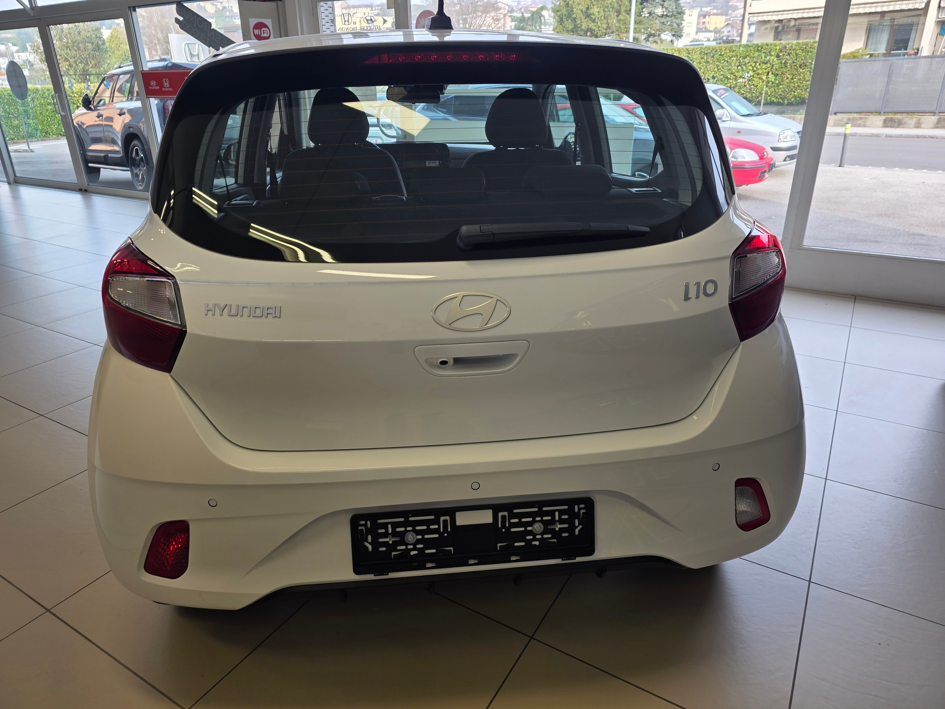 HYUNDAI i10 1.0 Origo Aut.-image-2
