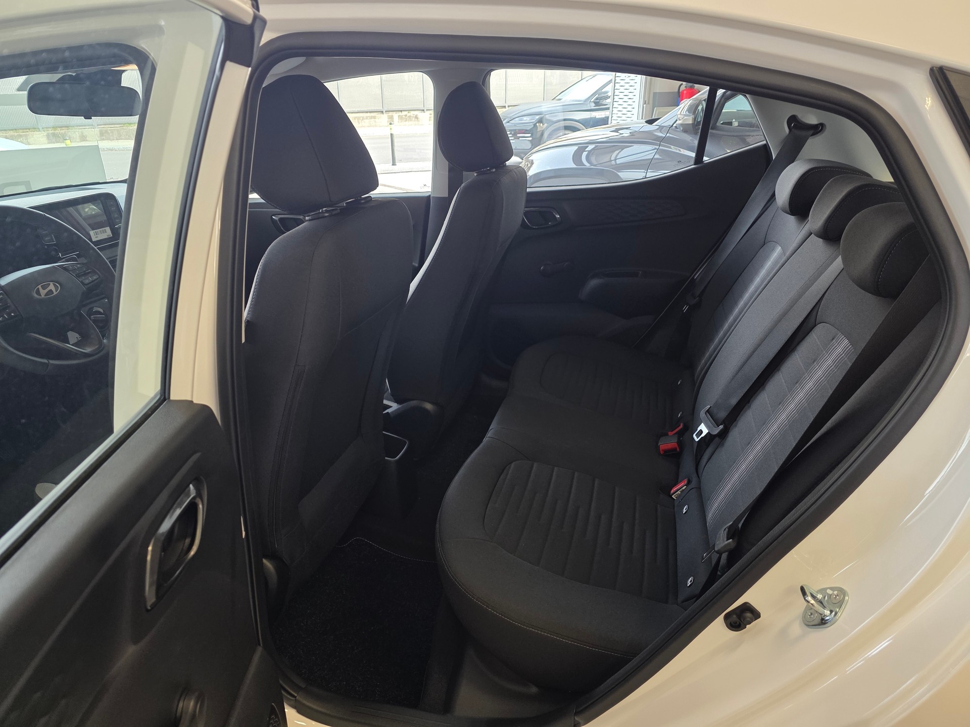 HYUNDAI i10 1.0 Origo Aut.-image-5