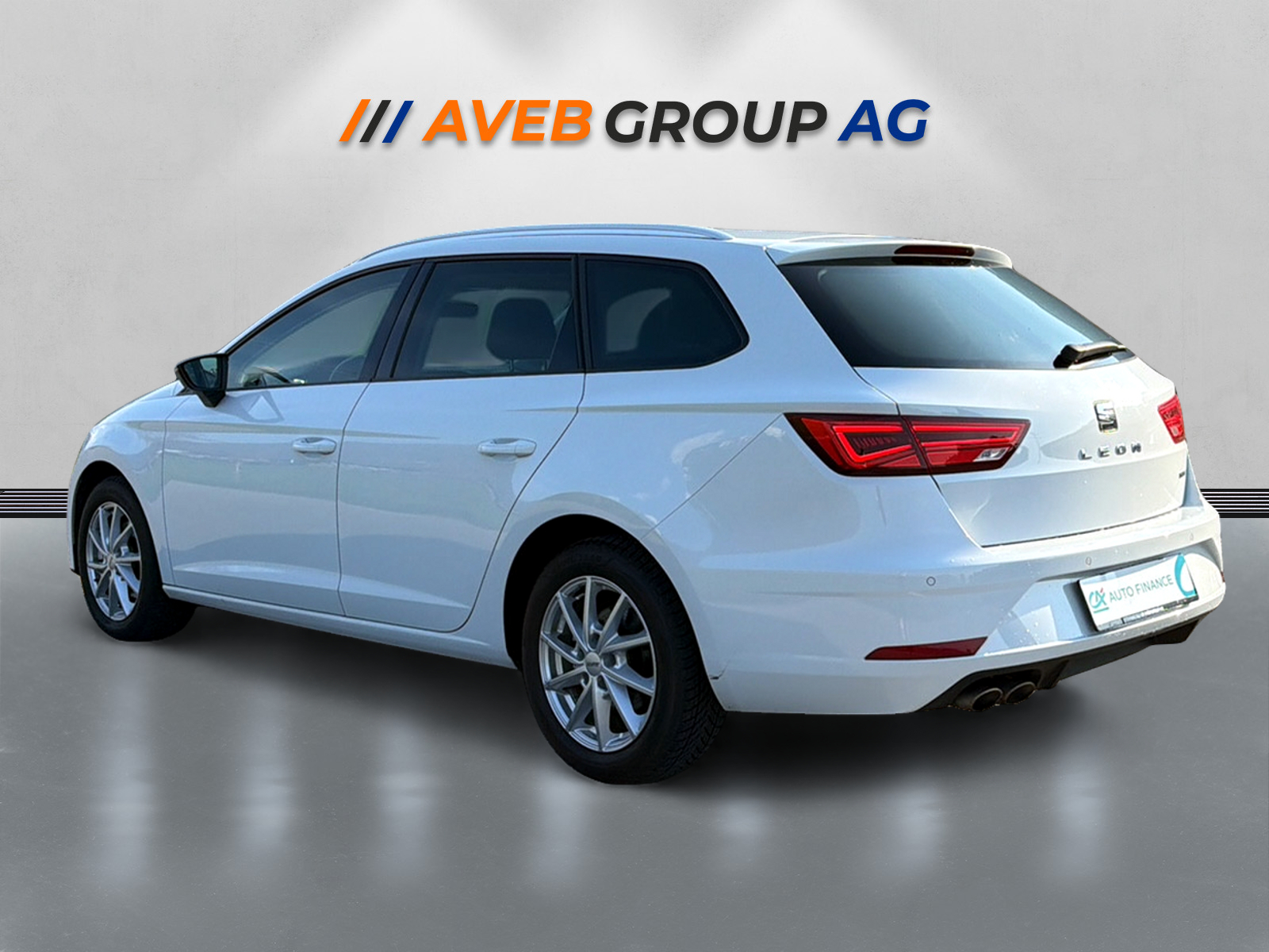 SEAT Leon ST 2.0 TDI CR Style 4Drive DSG-image-5