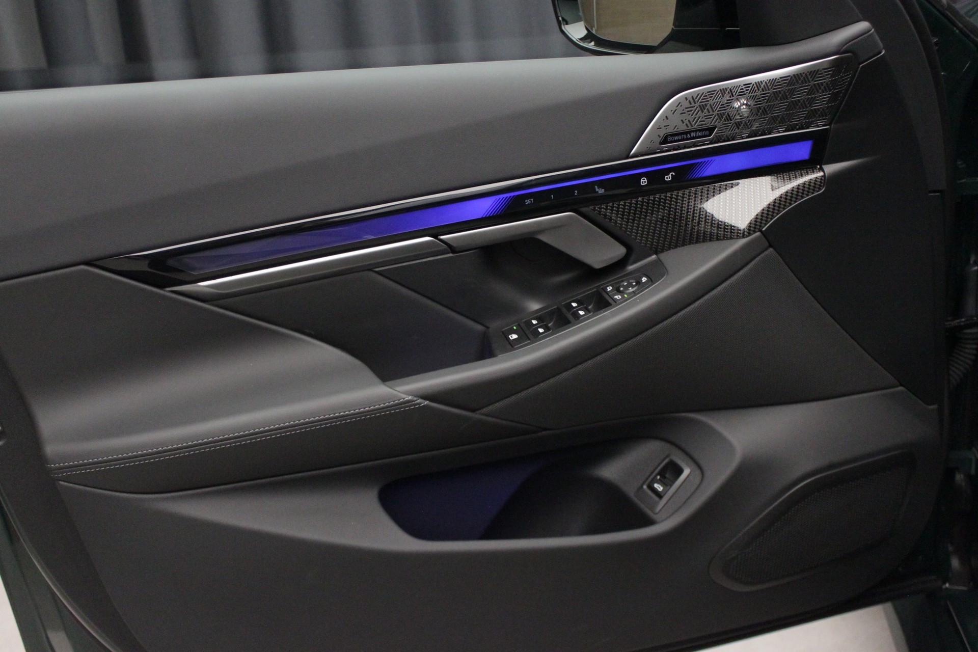 BMW M5 xDrive Touring-image-21