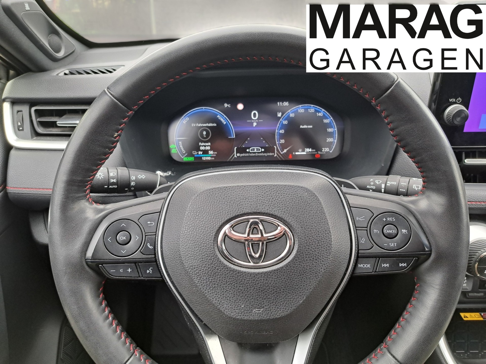 TOYOTA RAV-4 2.5 PHEV Platinum e-CVT 4WD-image-12