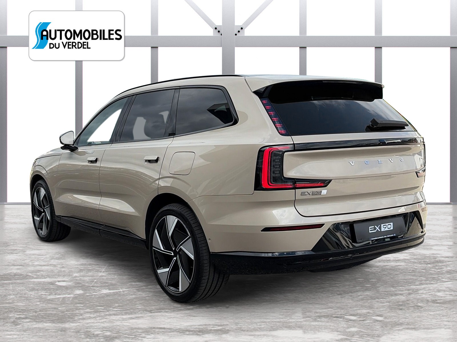 VOLVO EX90 Twin Performance Ultra AWD-showroom-element-2