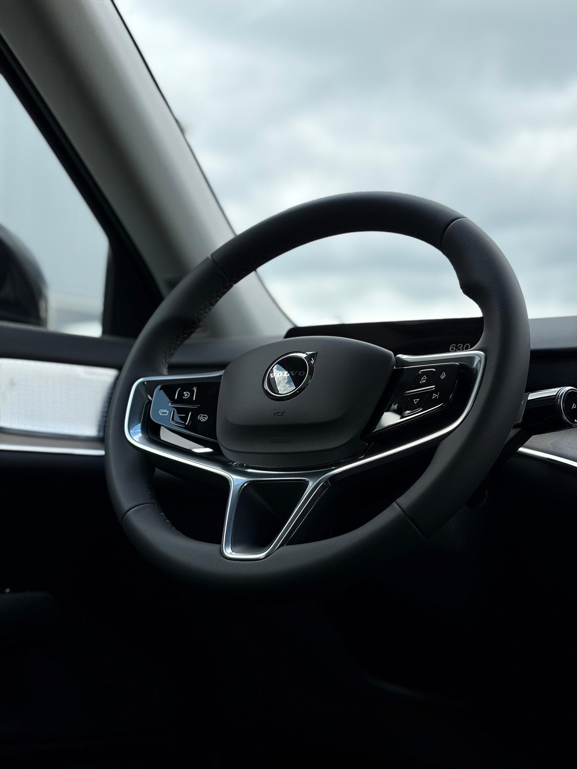 VOLVO EX90 Twin Performance Ultra AWD-image-9