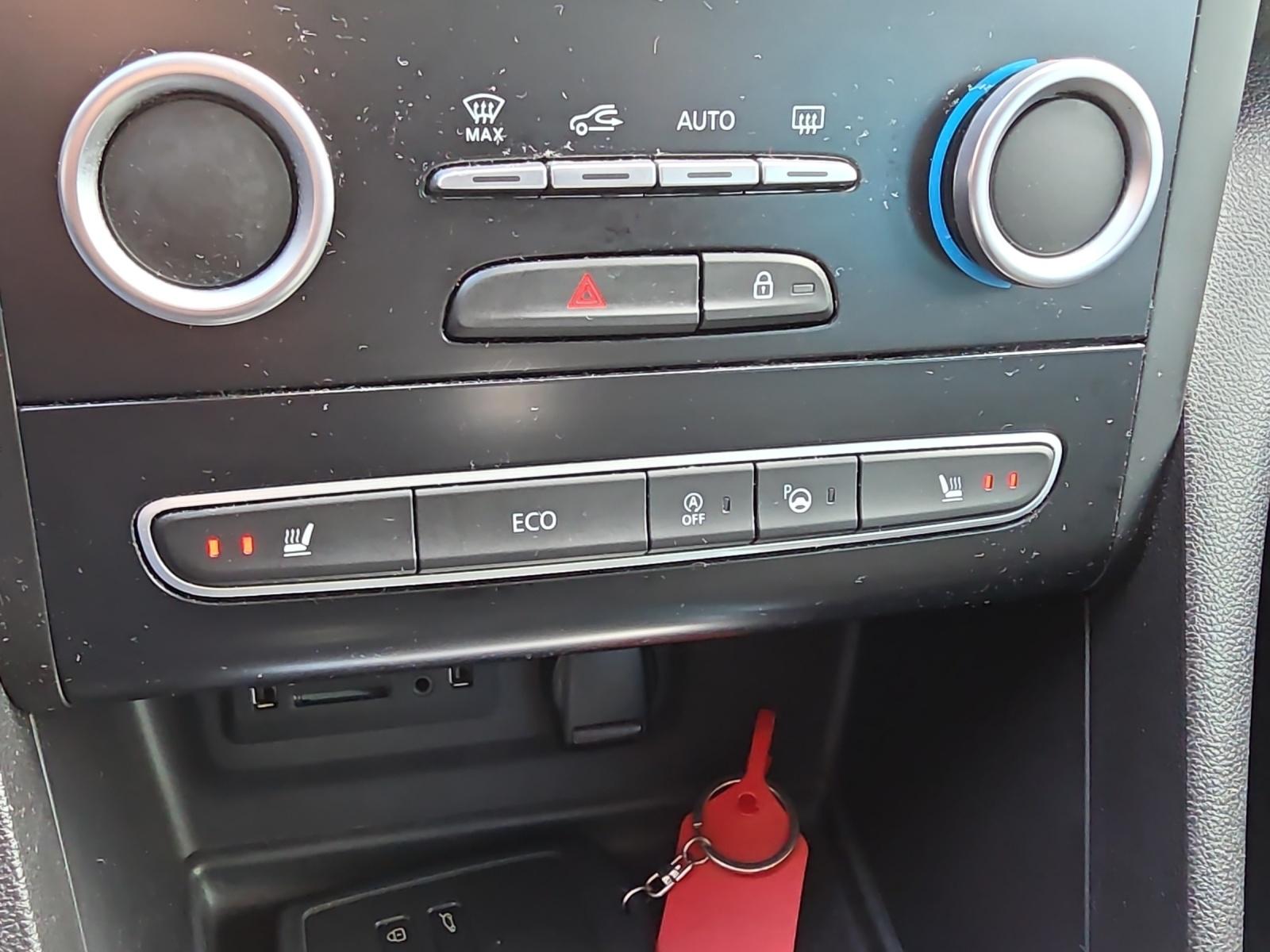 RENAULT Mégane 1.2 TCe 130 90th Anniversary-image-18