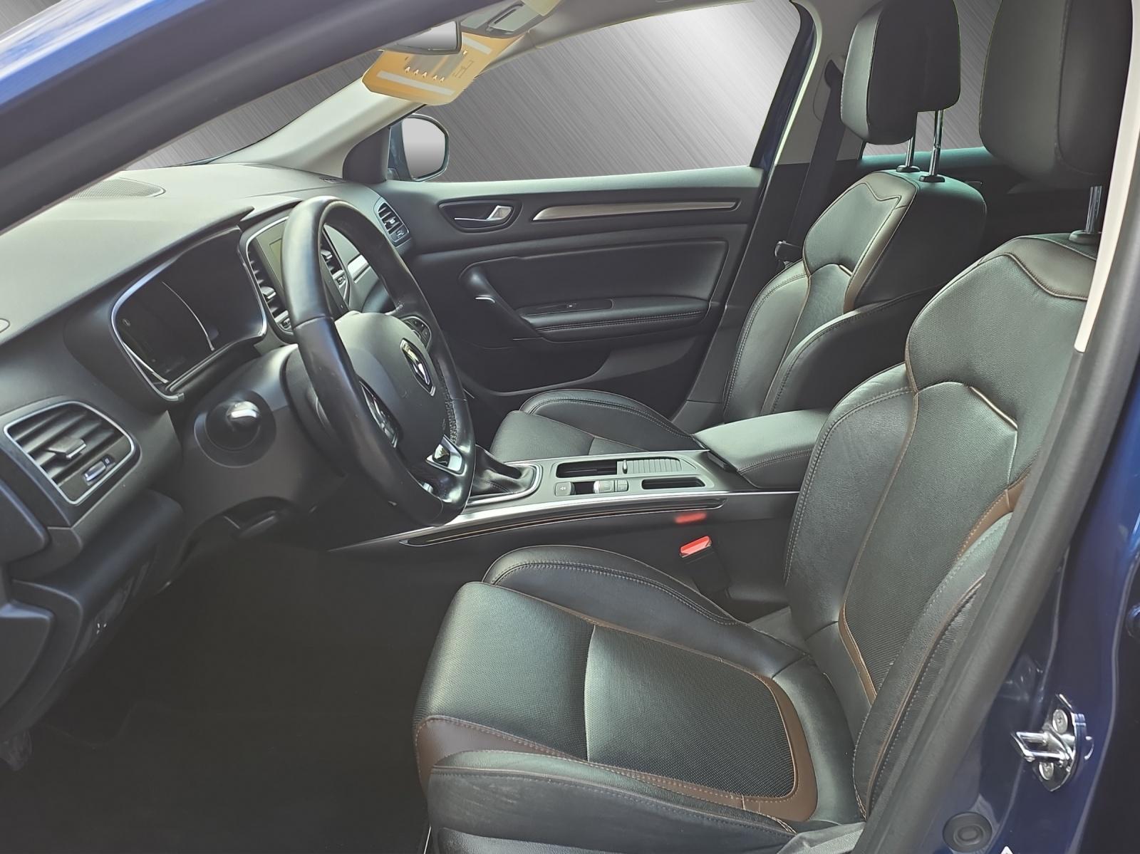 RENAULT Mégane 1.2 TCe 130 90th Anniversary-image-8