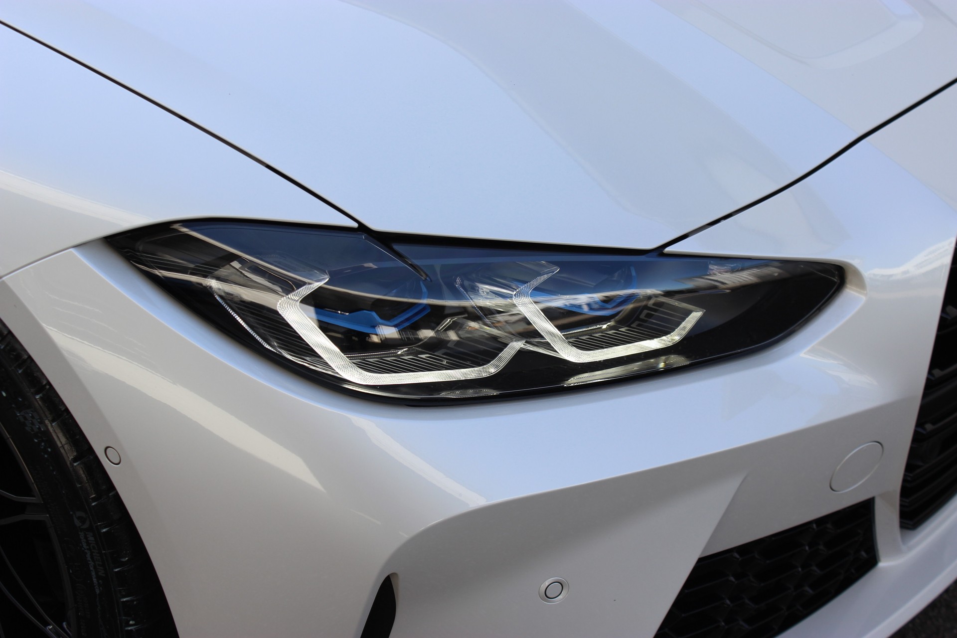 BMW M3 Competition M xDrive Touring Individual *MINERALWEISS*-image-7