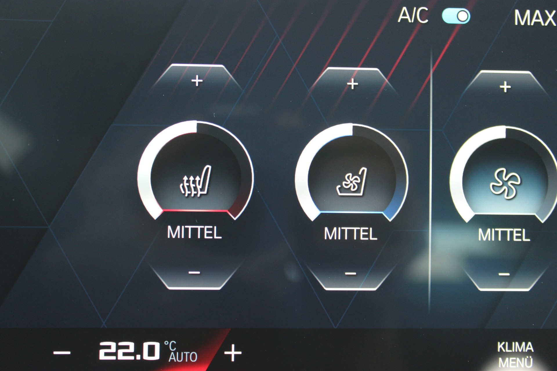 BMW M3 Competition M xDrive Touring Individual *MINERALWEISS*-image-18