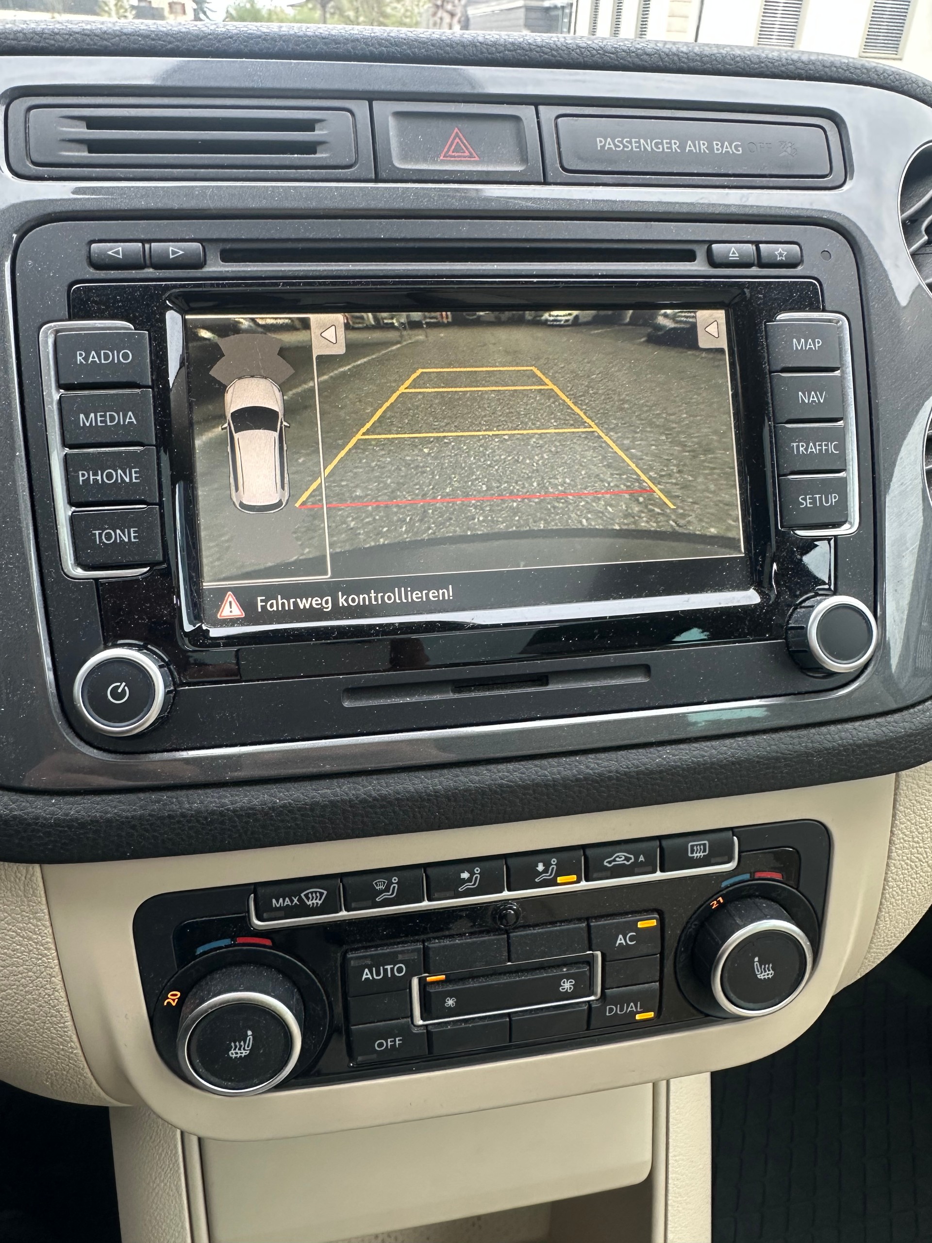 VW Tiguan 2.0 TSI Sport&Style 4Motion DSG-image-12