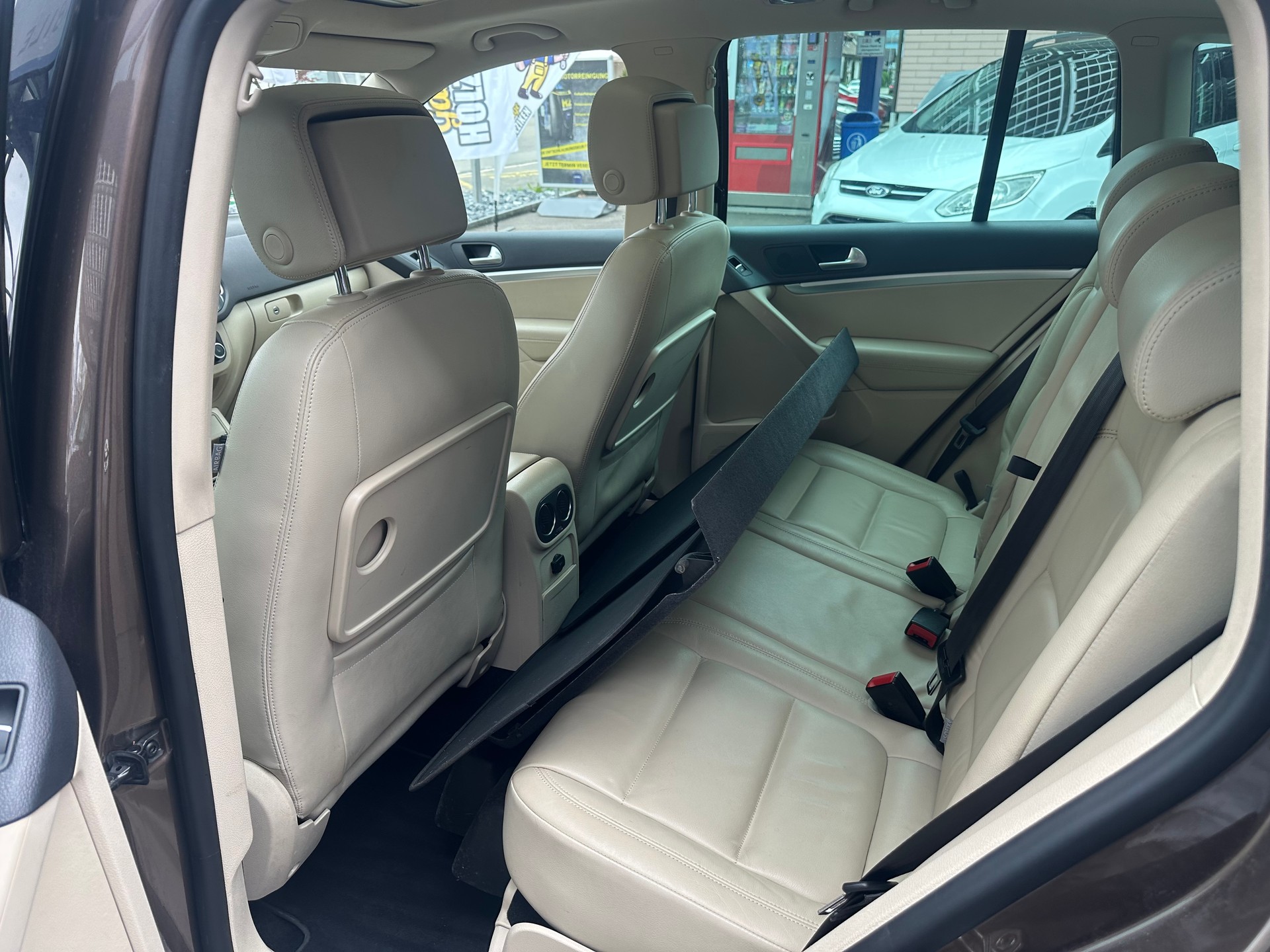 VW Tiguan 2.0 TSI Sport&Style 4Motion DSG-image-6