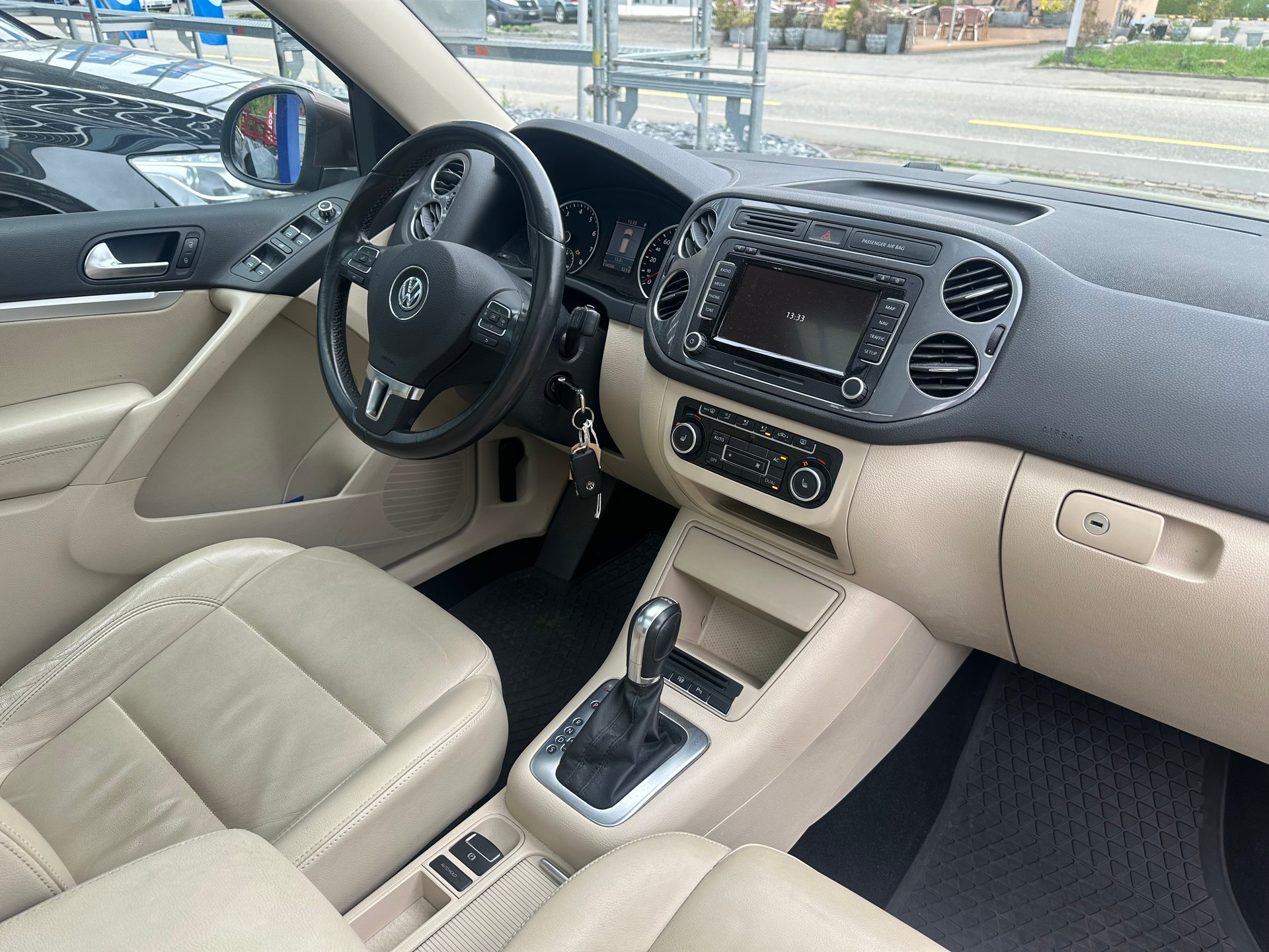 VW Tiguan 2.0 TSI Sport&Style 4Motion DSG-image-11