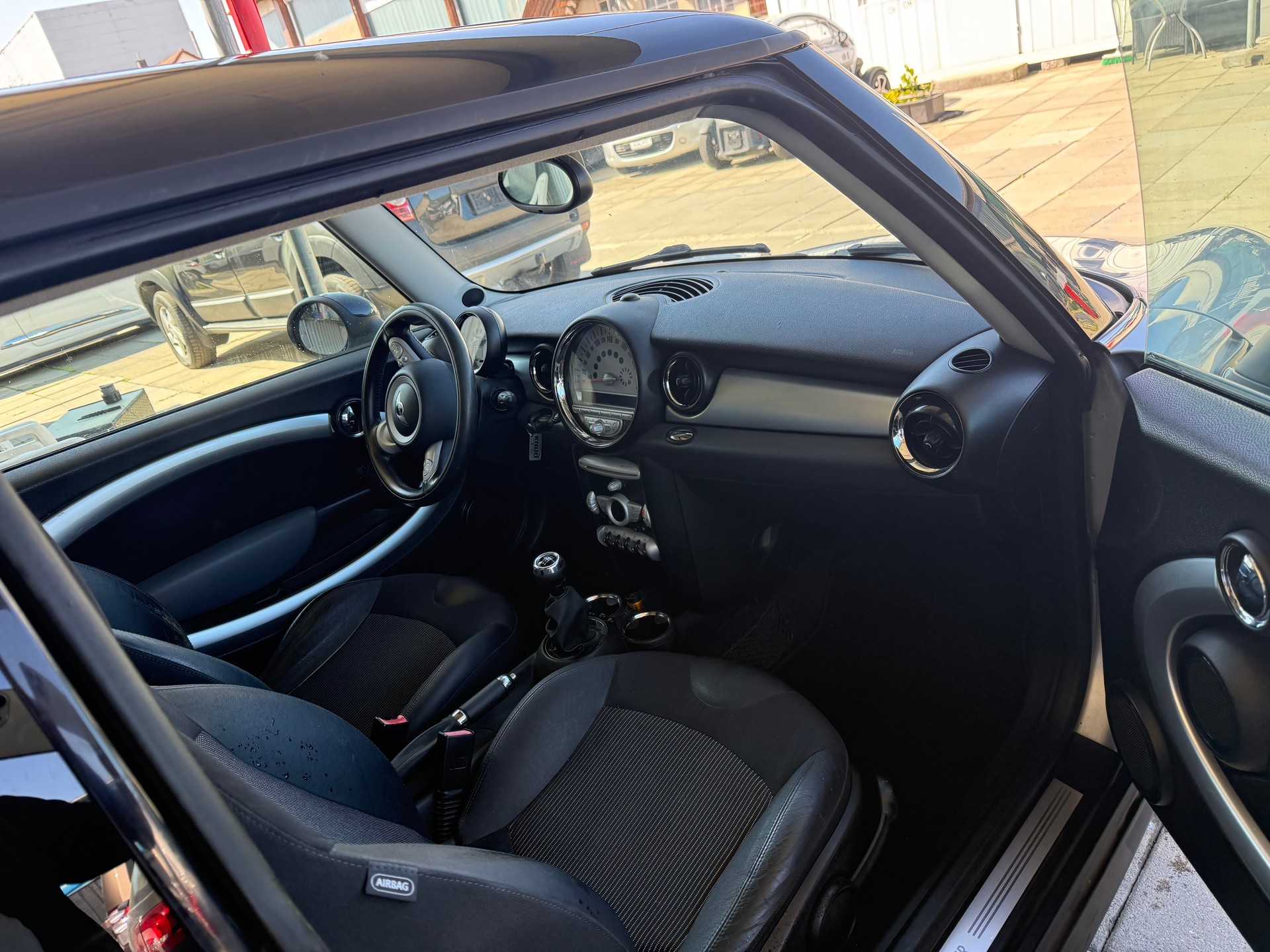MINI Cooper-image-5