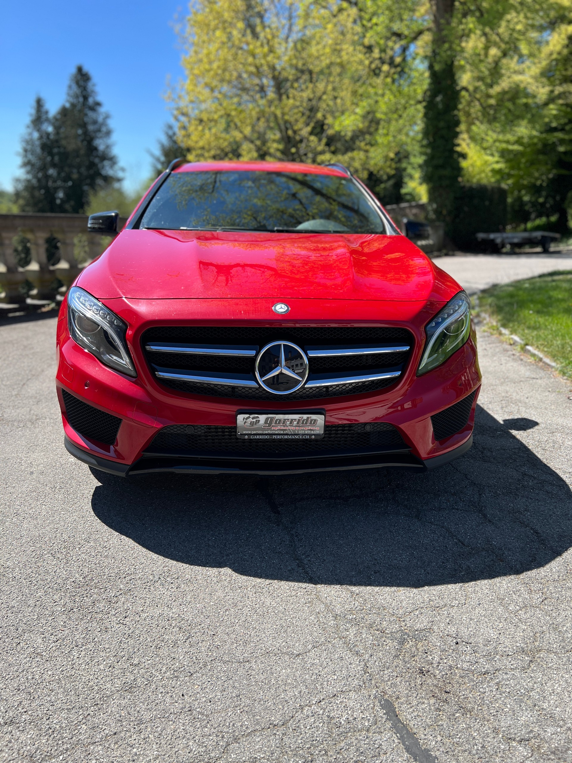 MERCEDES-BENZ GLA 250 AMG Line 4Matic 7G-DCT-image-2