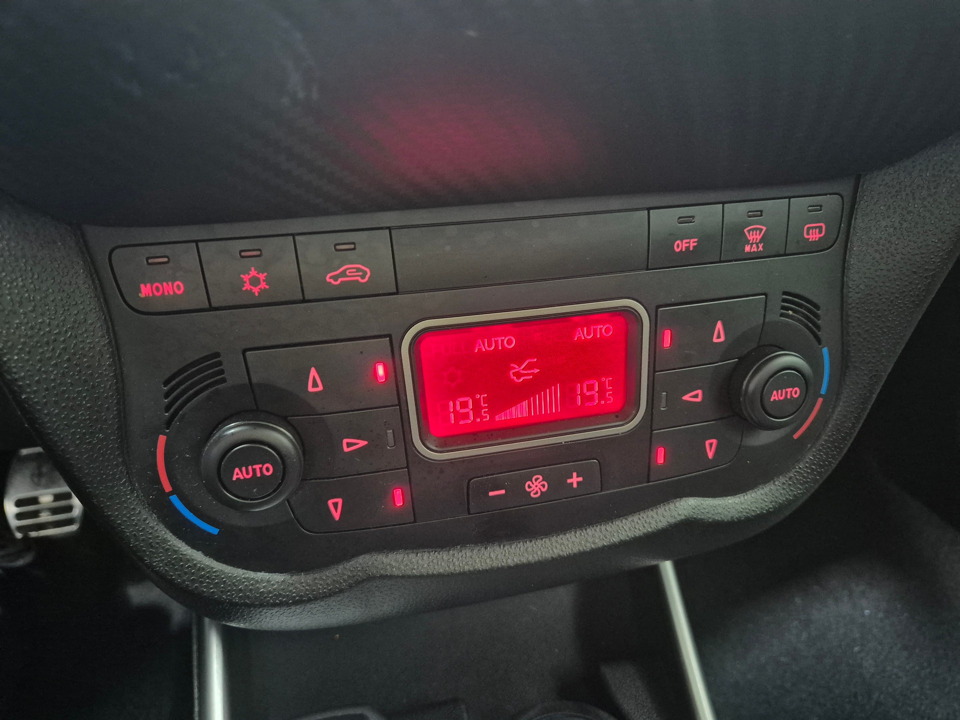 ALFA ROMEO MiTo 1.4 TB Distinctive-image-15