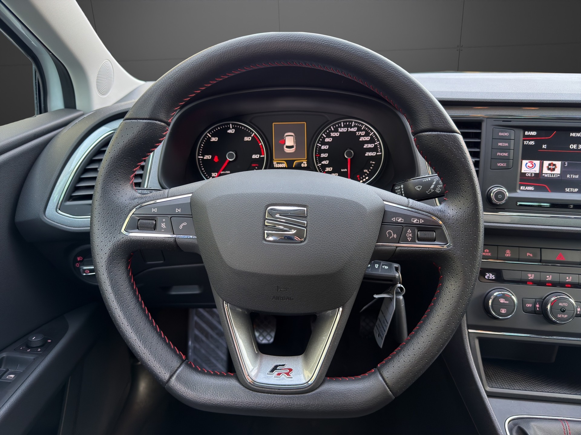 SEAT Leon 2.0 TDI FR-image-14