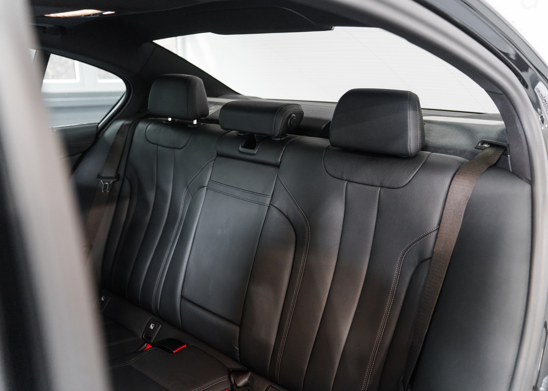 BMW 545e xDrive Pure M Sport Steptronic-image-9