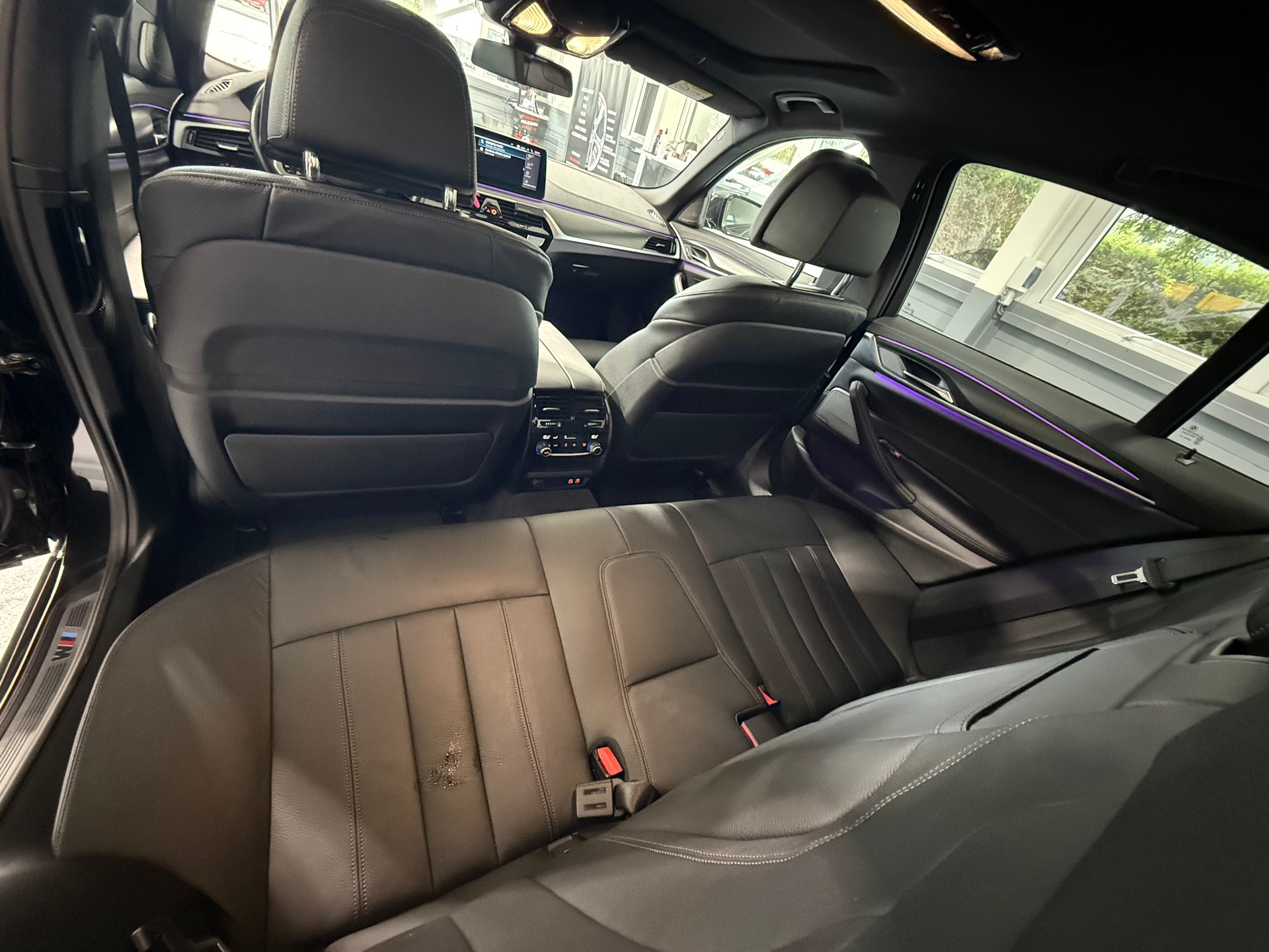 BMW 545e xDrive Pure M Sport Steptronic-image-14