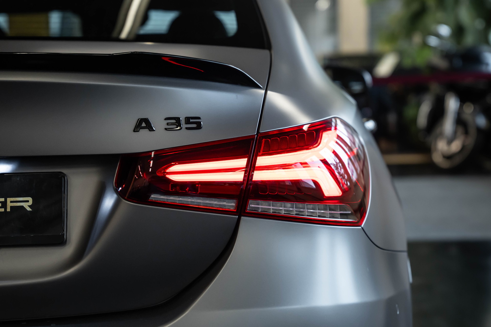 MERCEDES-BENZ A 35 AMG 4Matic Speedshift-image-8