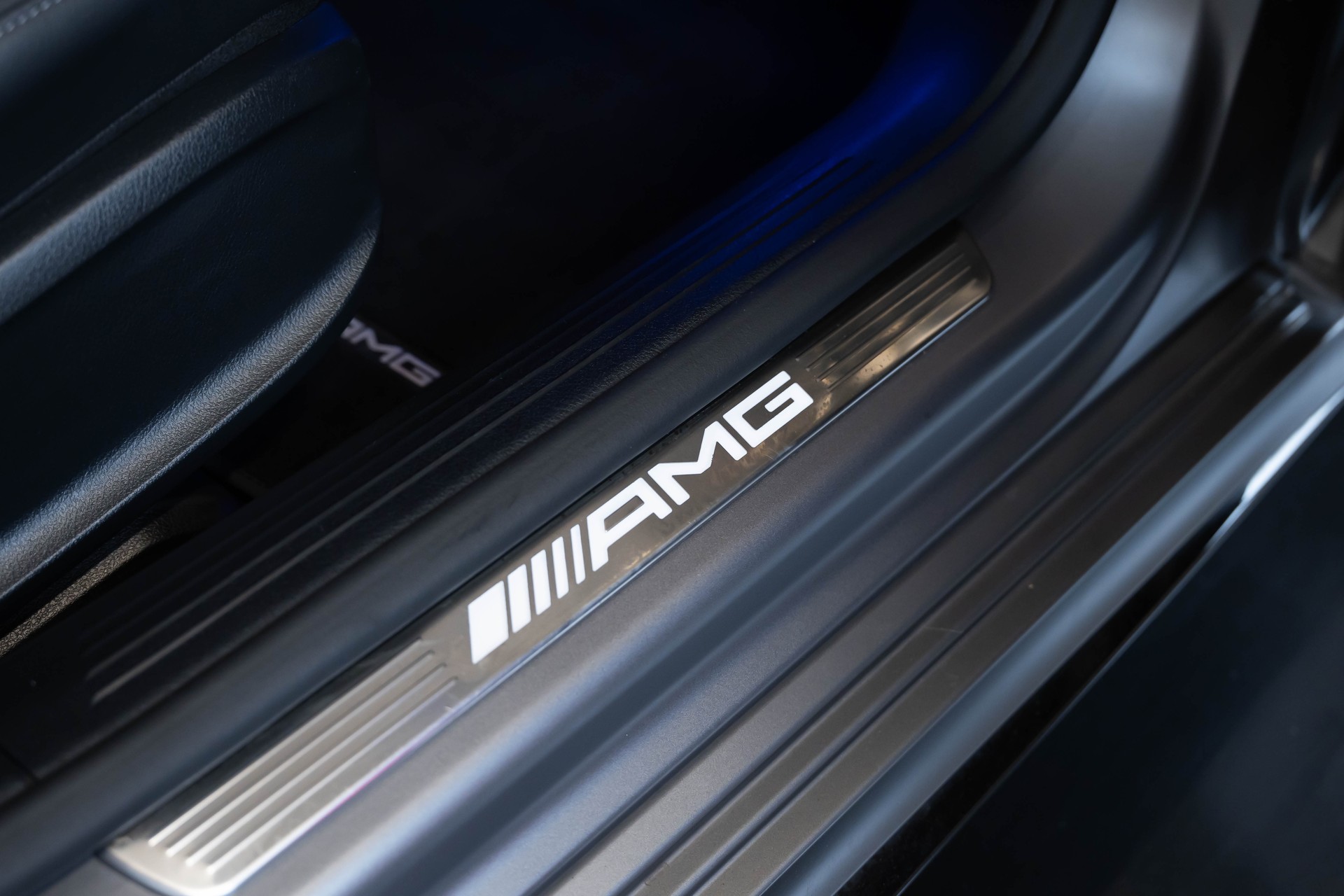 MERCEDES-BENZ A 35 AMG 4Matic Speedshift-image-38