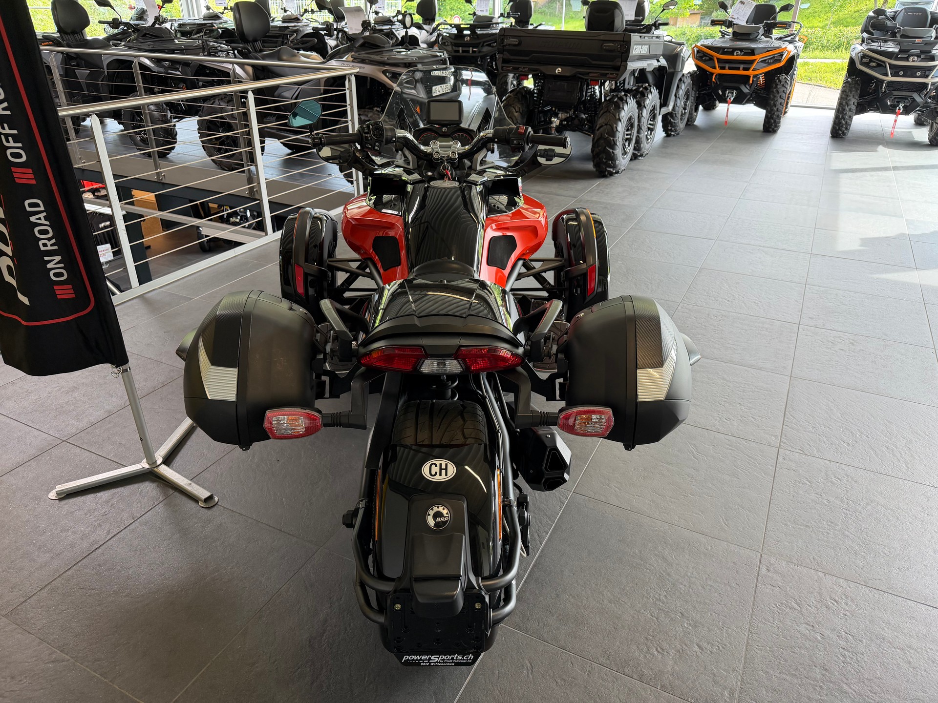 CAN-AM Spyder F3-S SE6-image-9