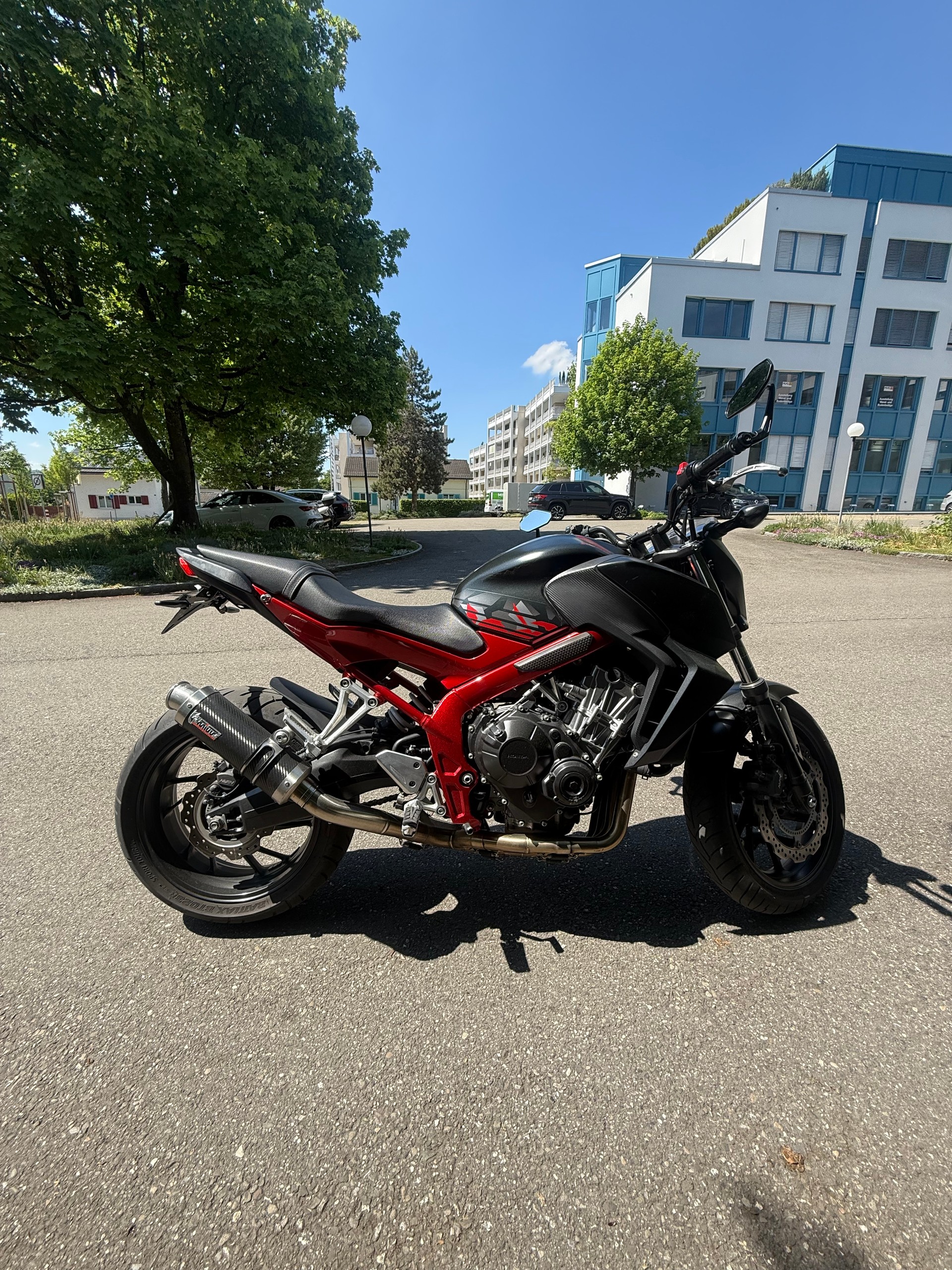 HONDA CB650F-image-4