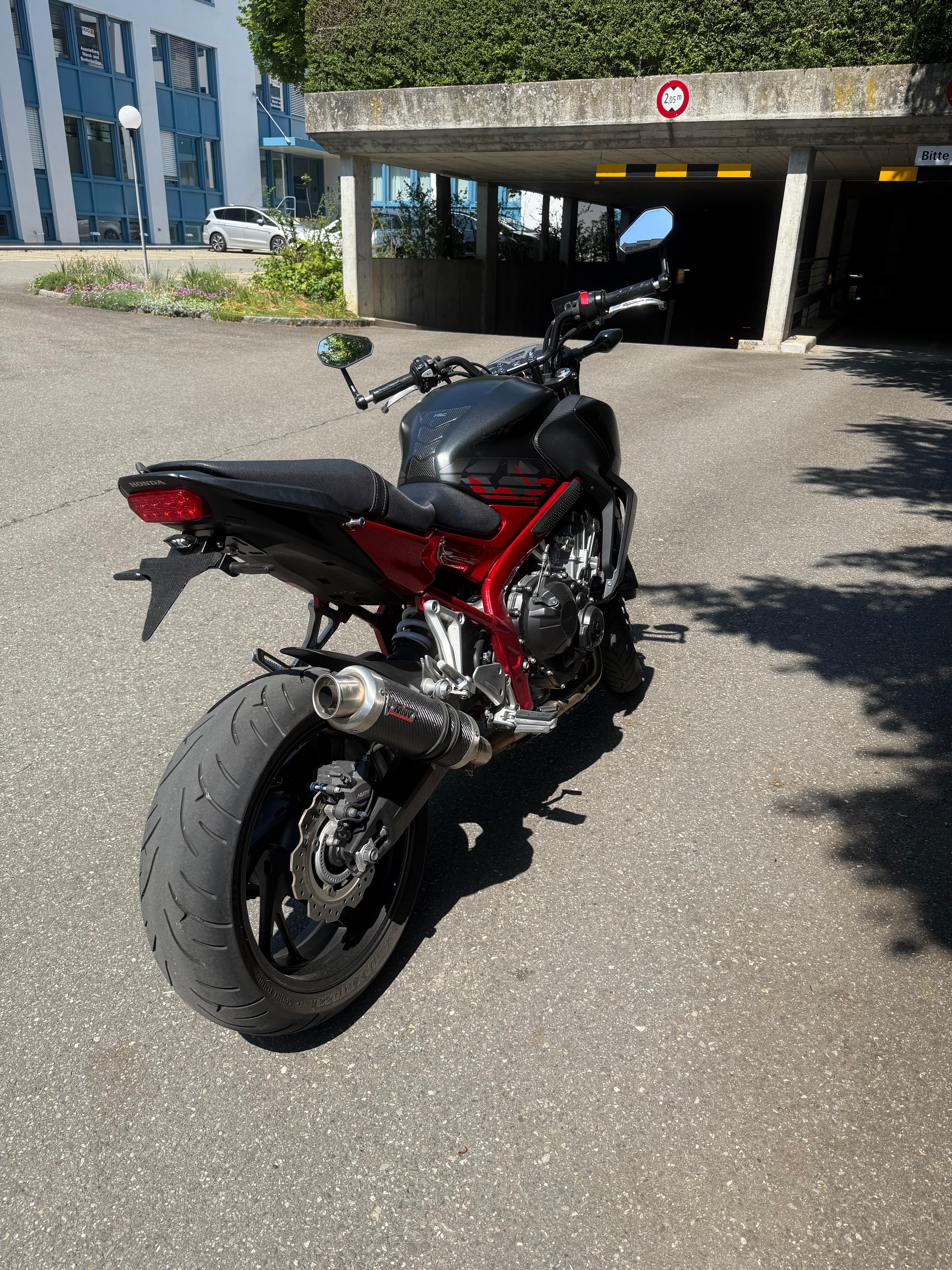 HONDA CB650F-image-2
