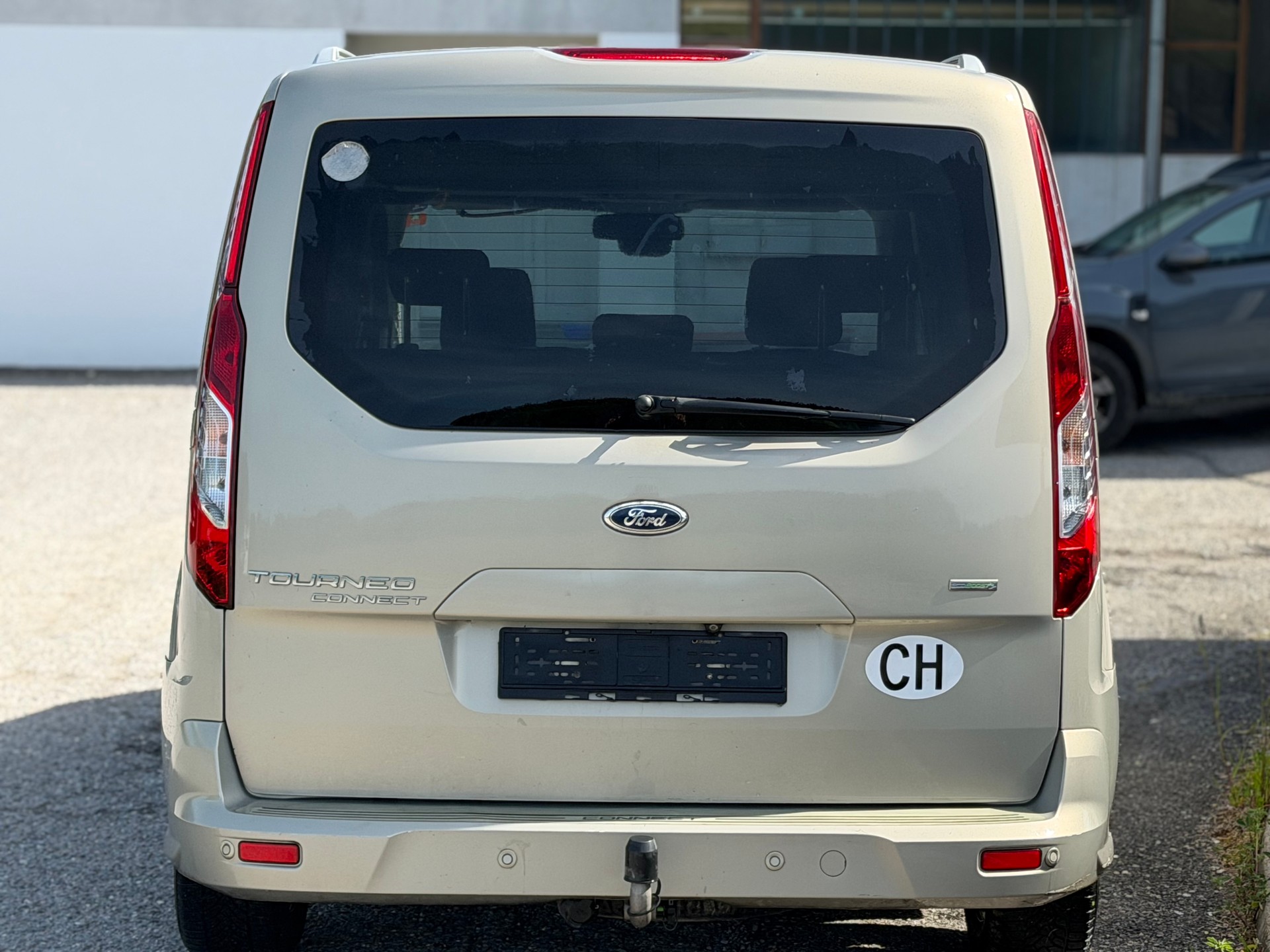 FORD Tourneo Connect 1.0 SCTi Titanium-image-4