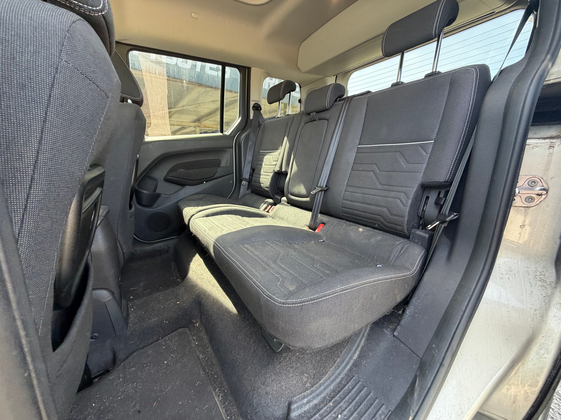 FORD Tourneo Connect 1.0 SCTi Titanium-image-12