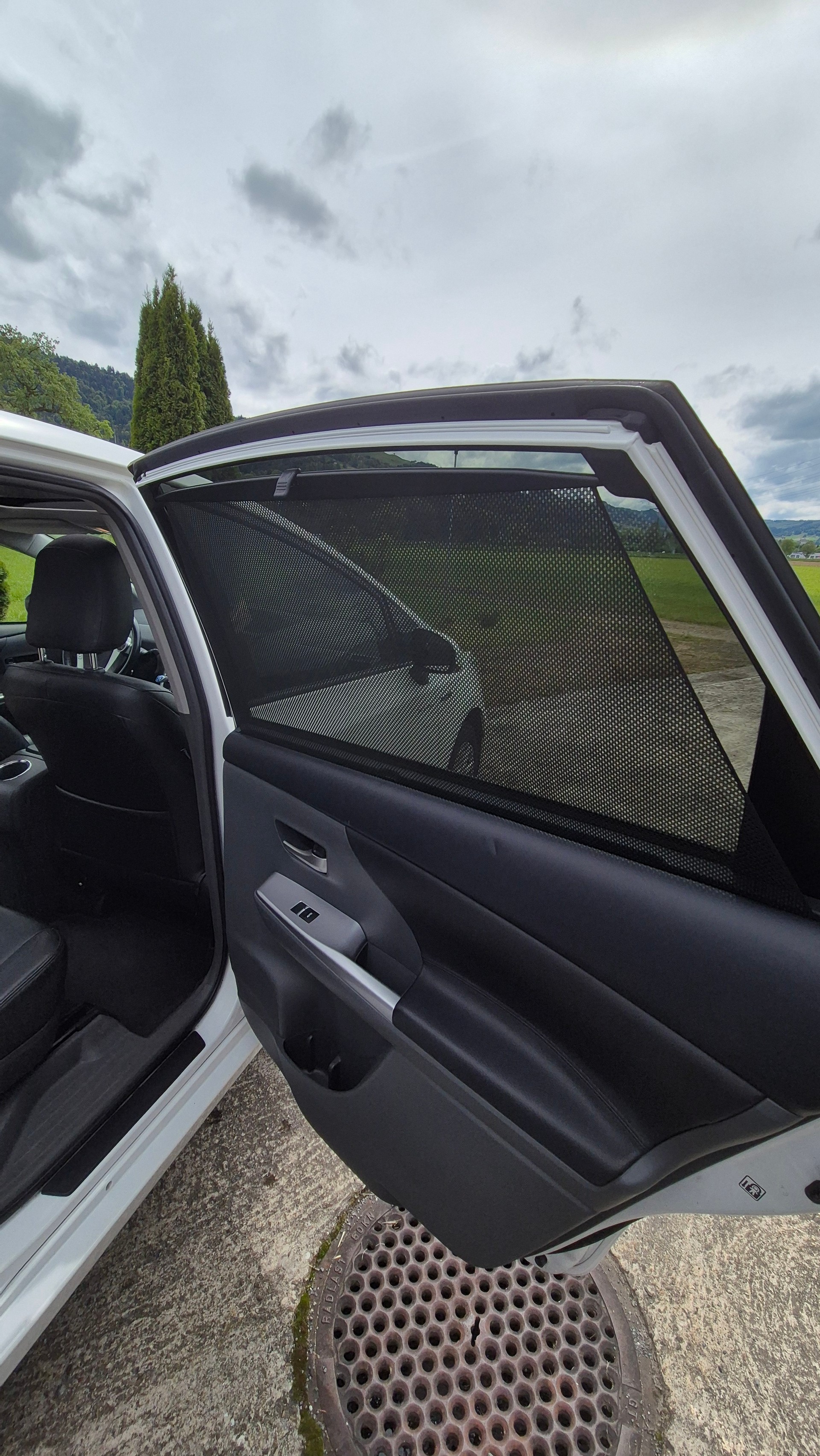 TOYOTA 1.8 VVTi HSD Sol-image-12