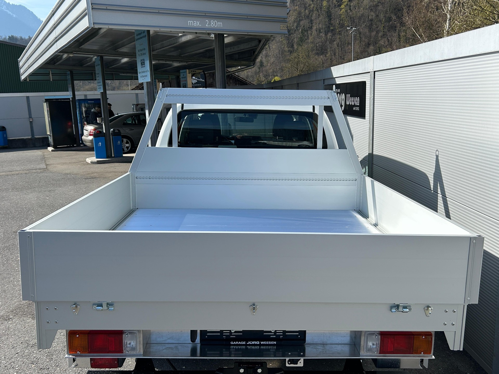 TOYOTA Hilux Double Cab.-Pick-up 2.8 D-4D 204 Comfort-image-5