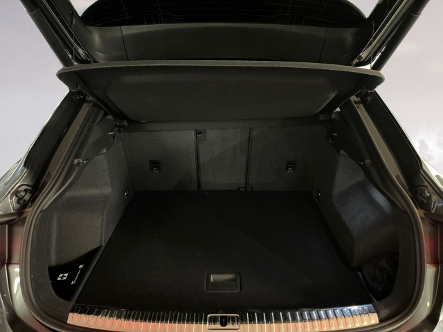 AUDI Q3 Sportback 35 TFSI S line Attraction S-tronic-image-17