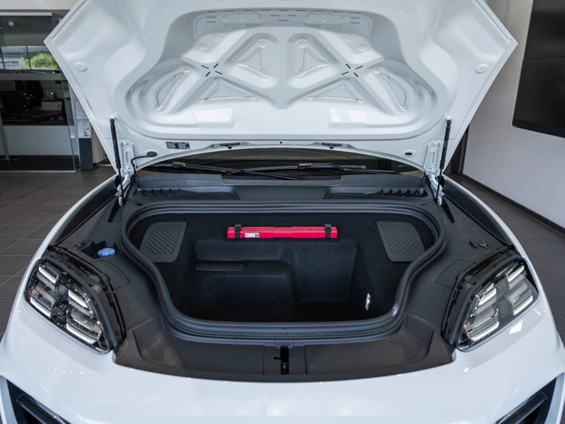 PORSCHE Macan 4S-image-9