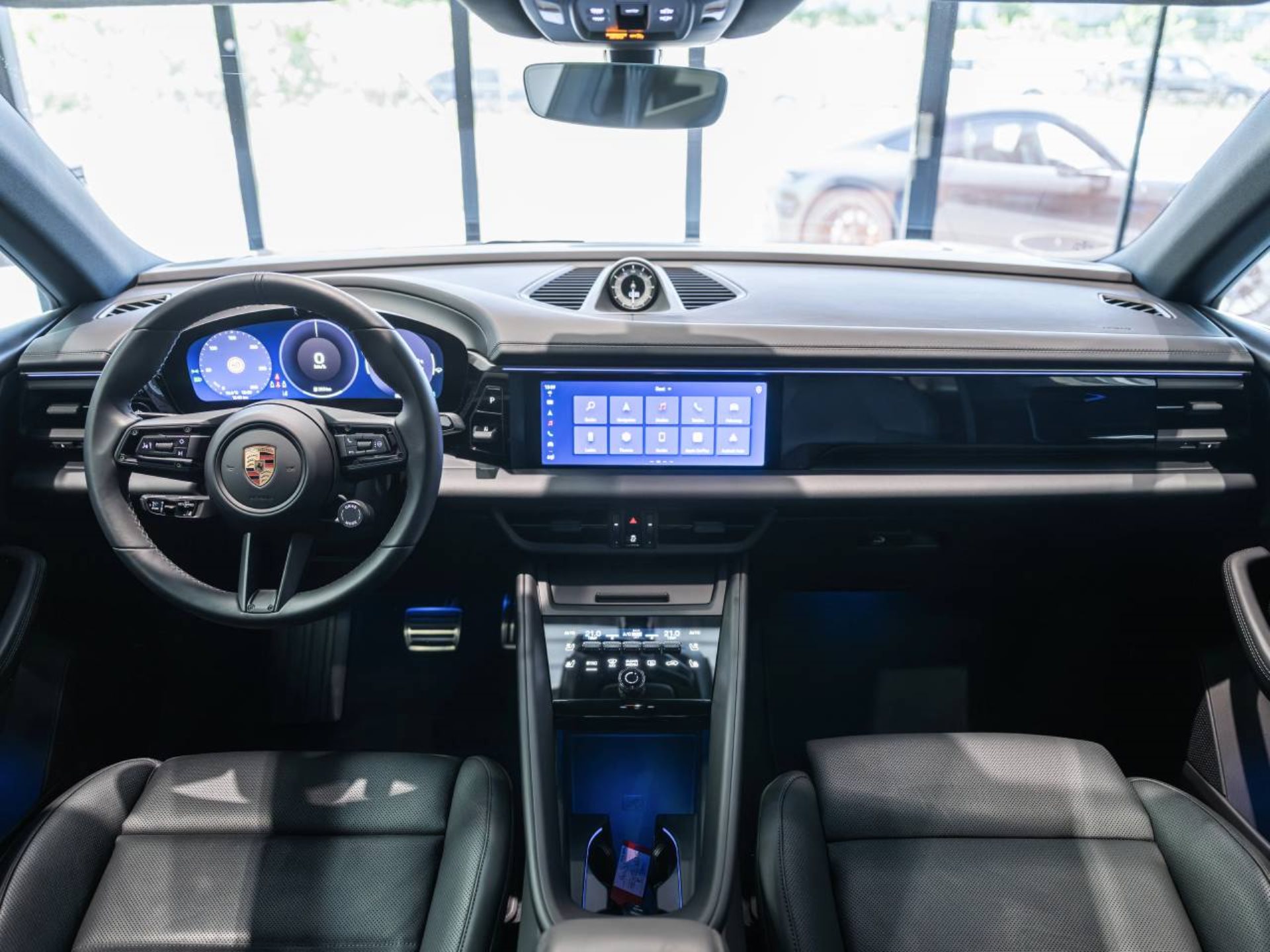 PORSCHE Macan 4S-image-15