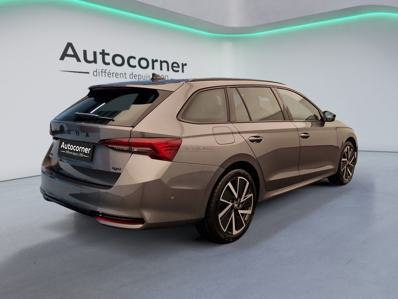 SKODA Octavia Combi 1.5 TSI mHEV DSG Dynamic-image-7