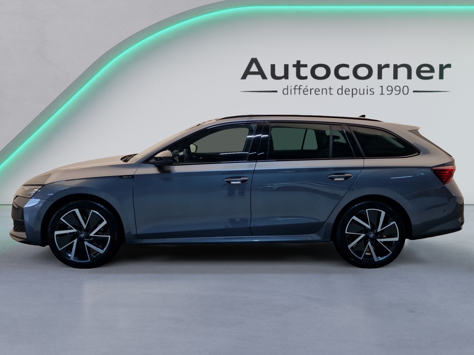 SKODA Octavia Combi 1.5 TSI mHEV DSG Dynamic-image-1