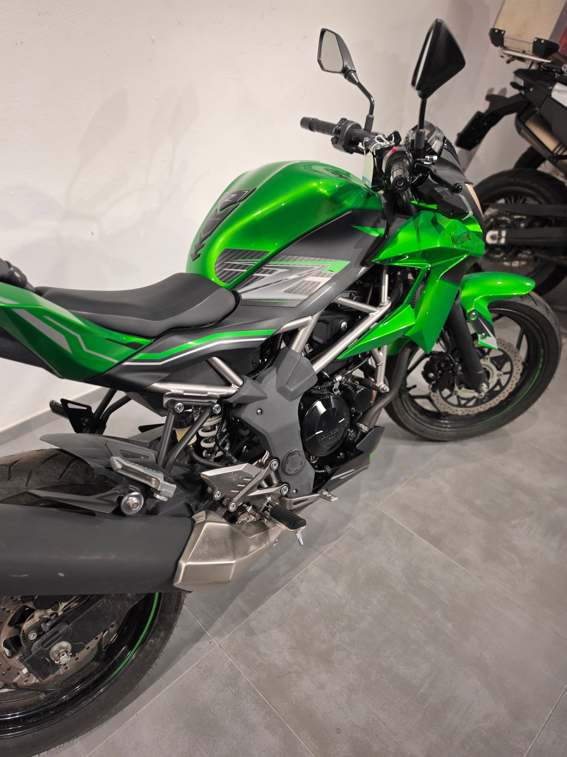KAWASAKI Z 125 ABS-image-4